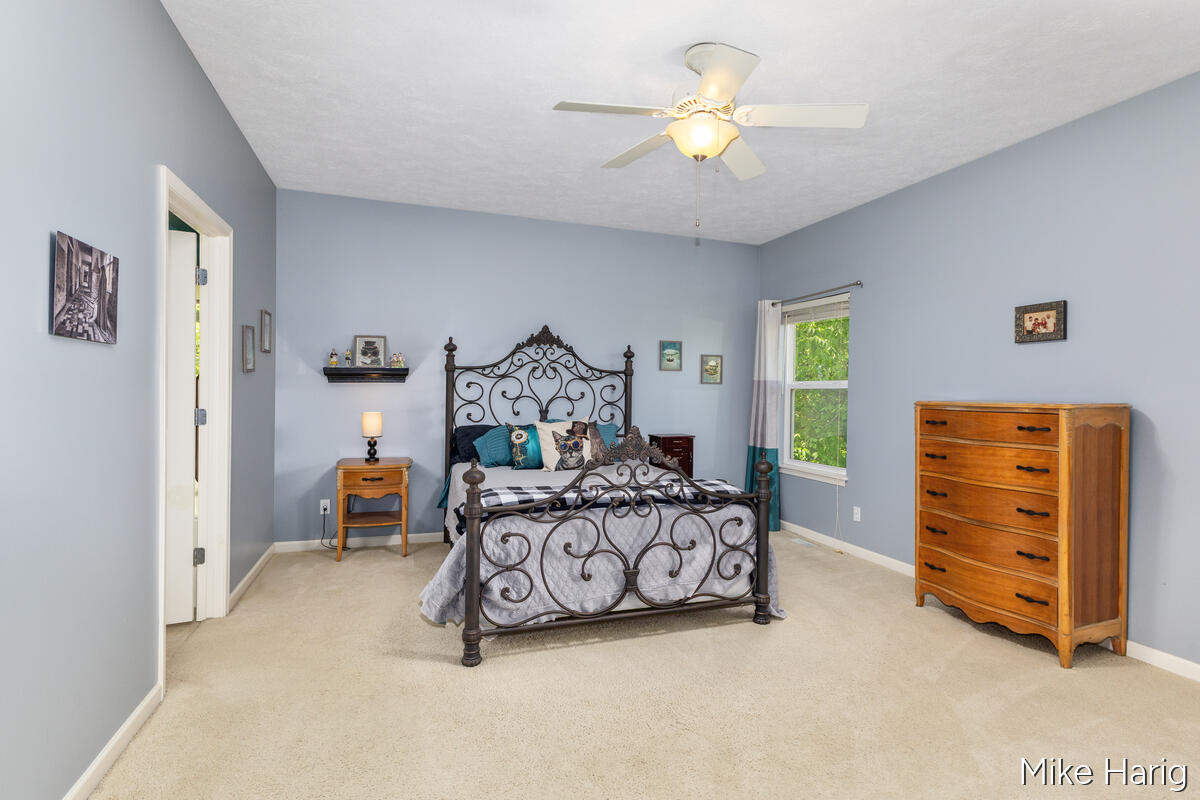 8105 Oldfield Court SE Byron Center MI 49315
