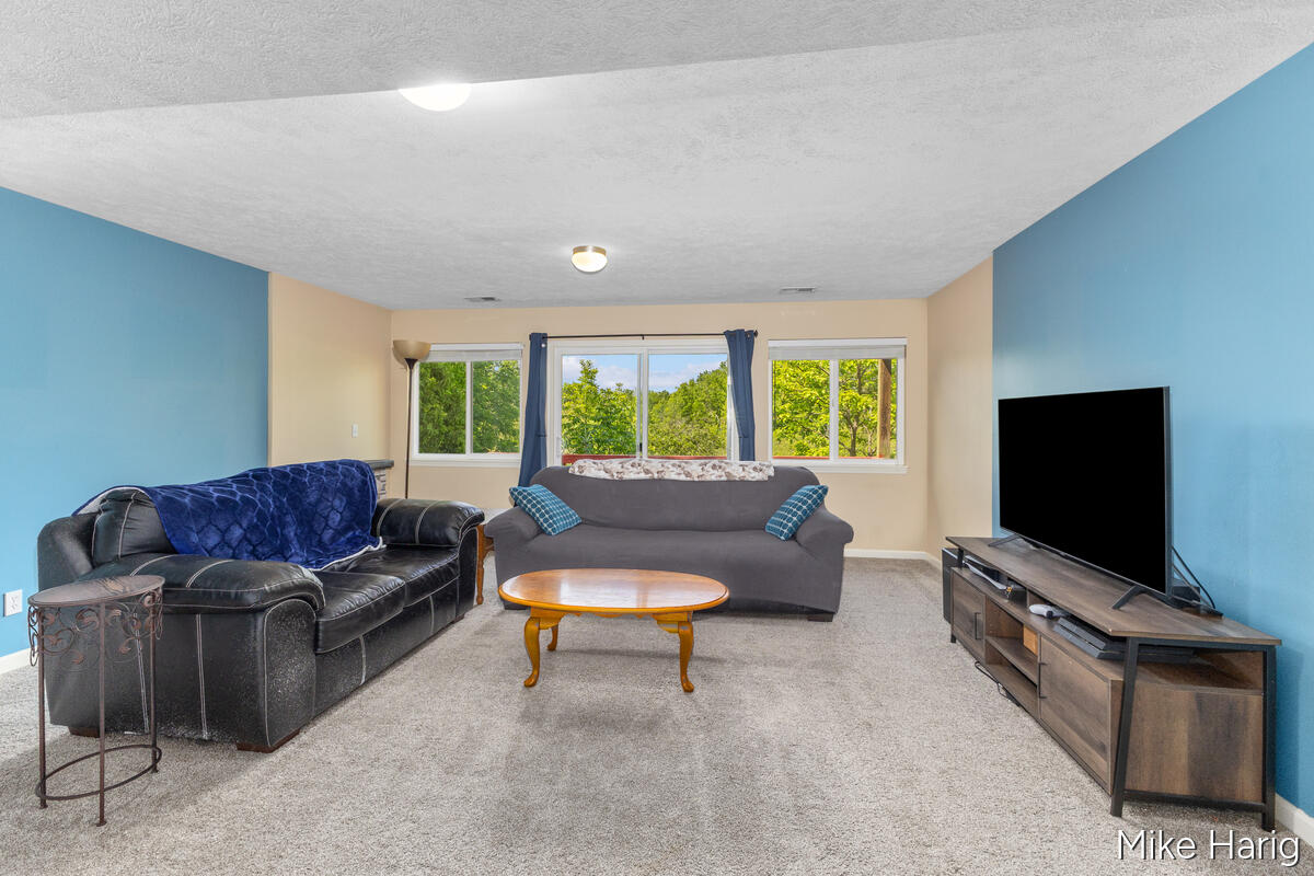 8105 Oldfield Court SE Byron Center MI 49315