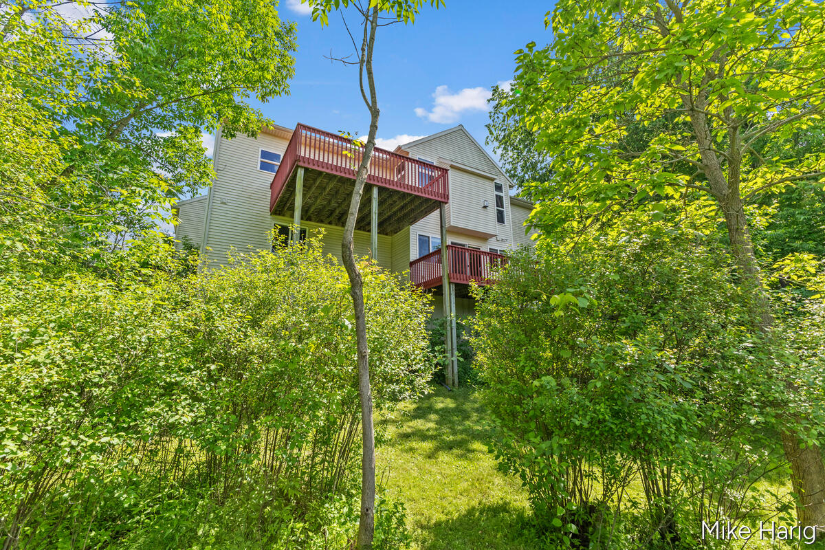 8105 Oldfield Court SE Byron Center MI 49315