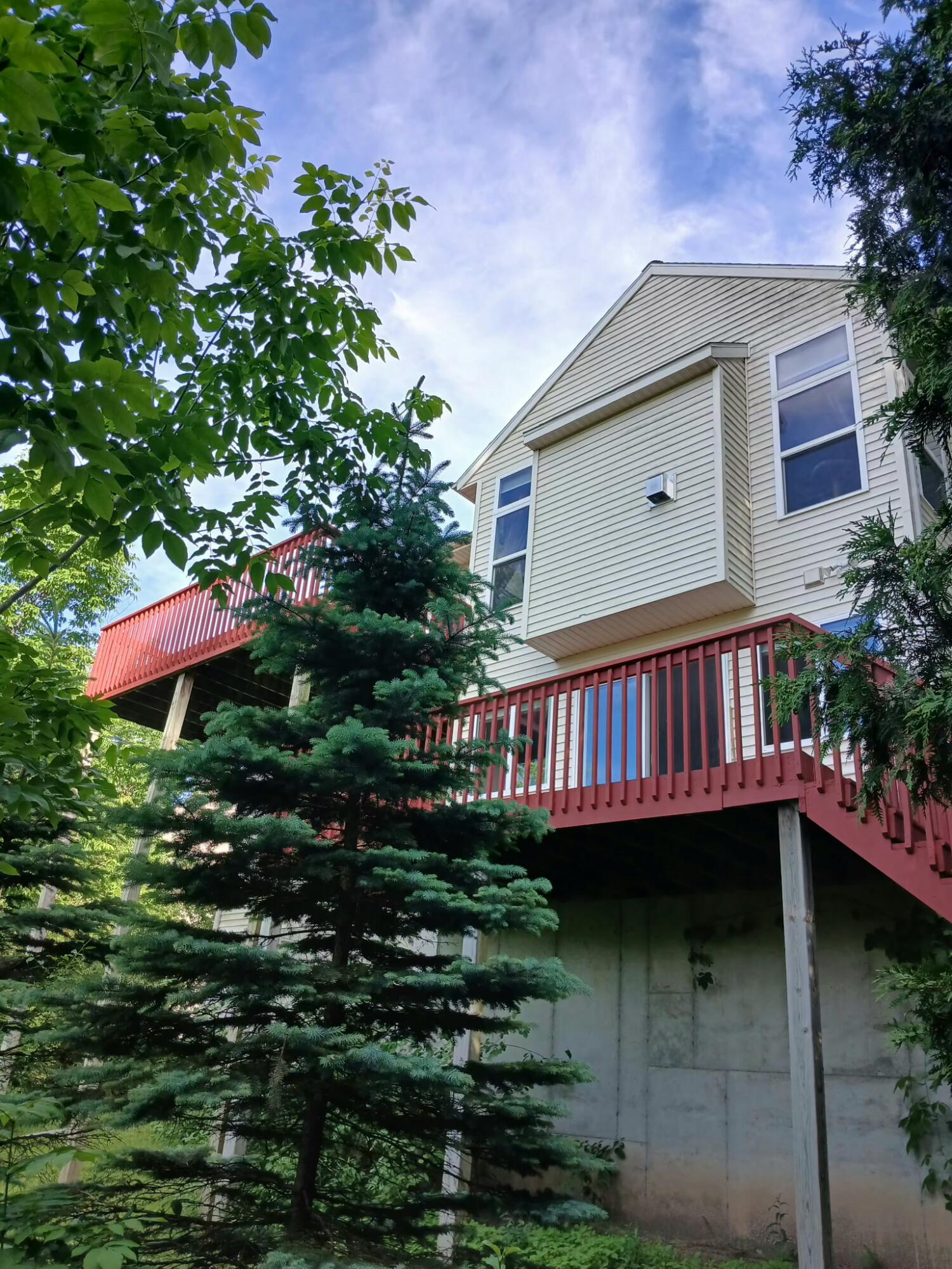 8105 Oldfield Court SE Byron Center MI 49315
