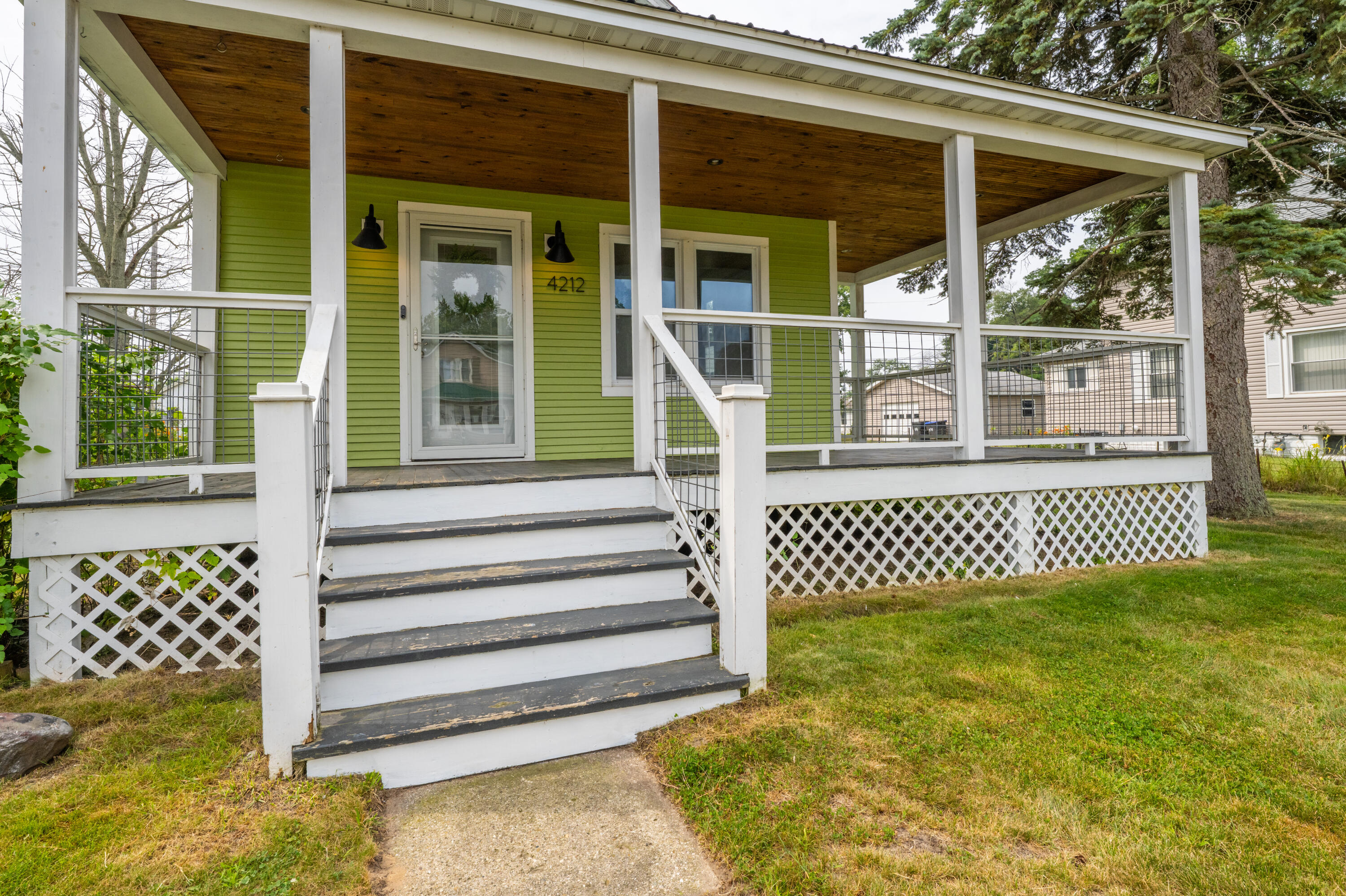 4212 Orchard Street Bridgman MI 49106