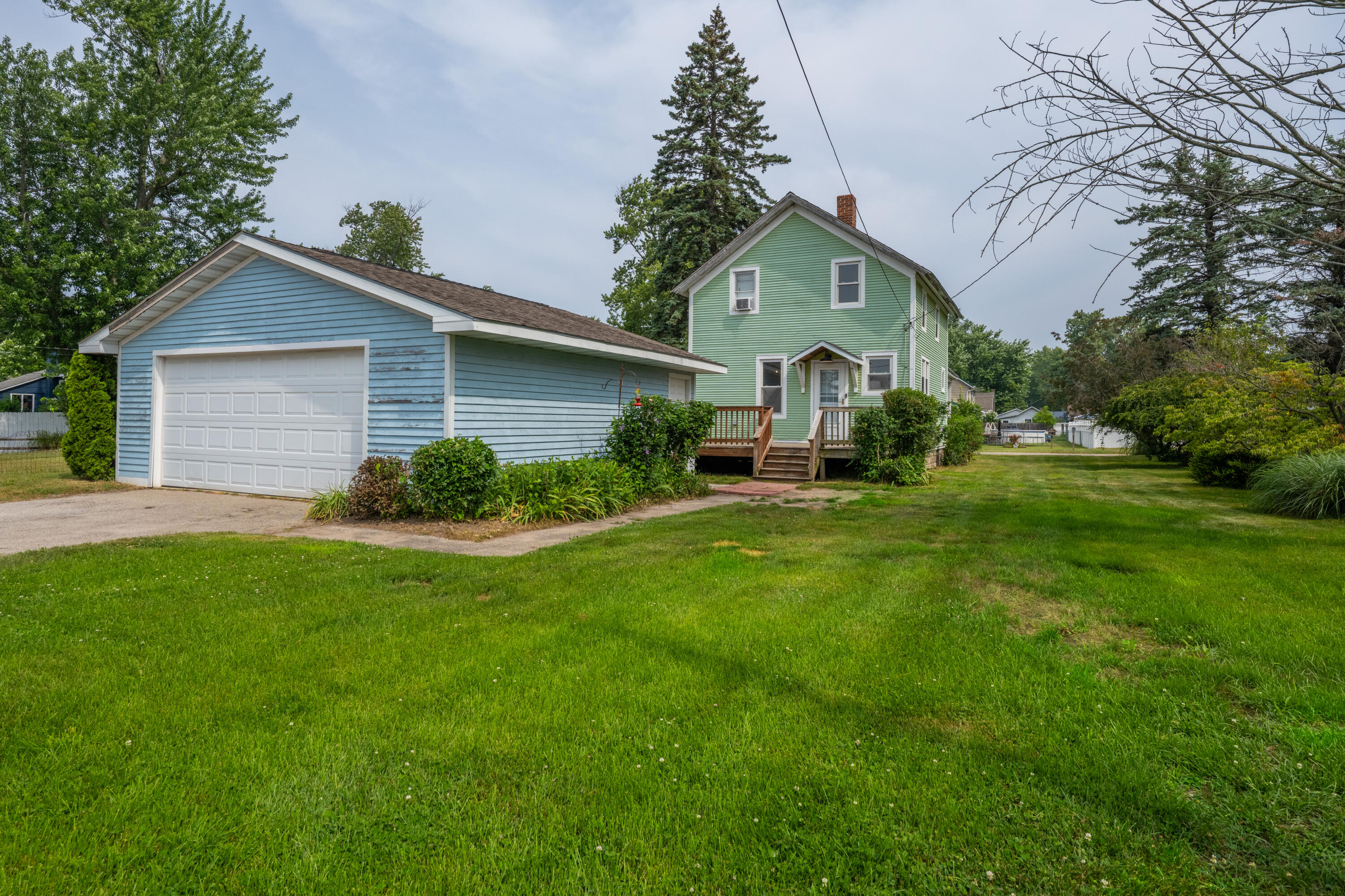 4212 Orchard Street Bridgman MI 49106