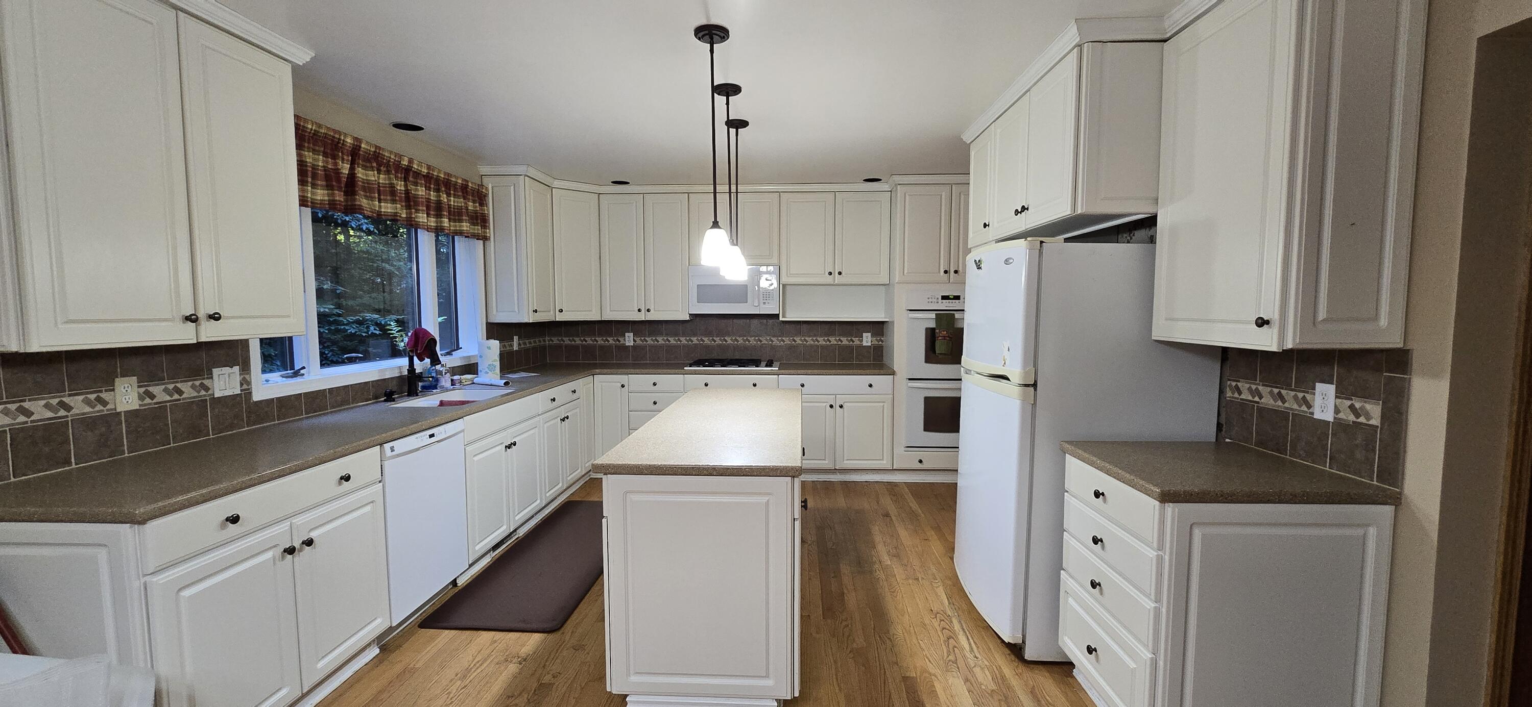 913 W Wellington Court Norton Shores MI 49441