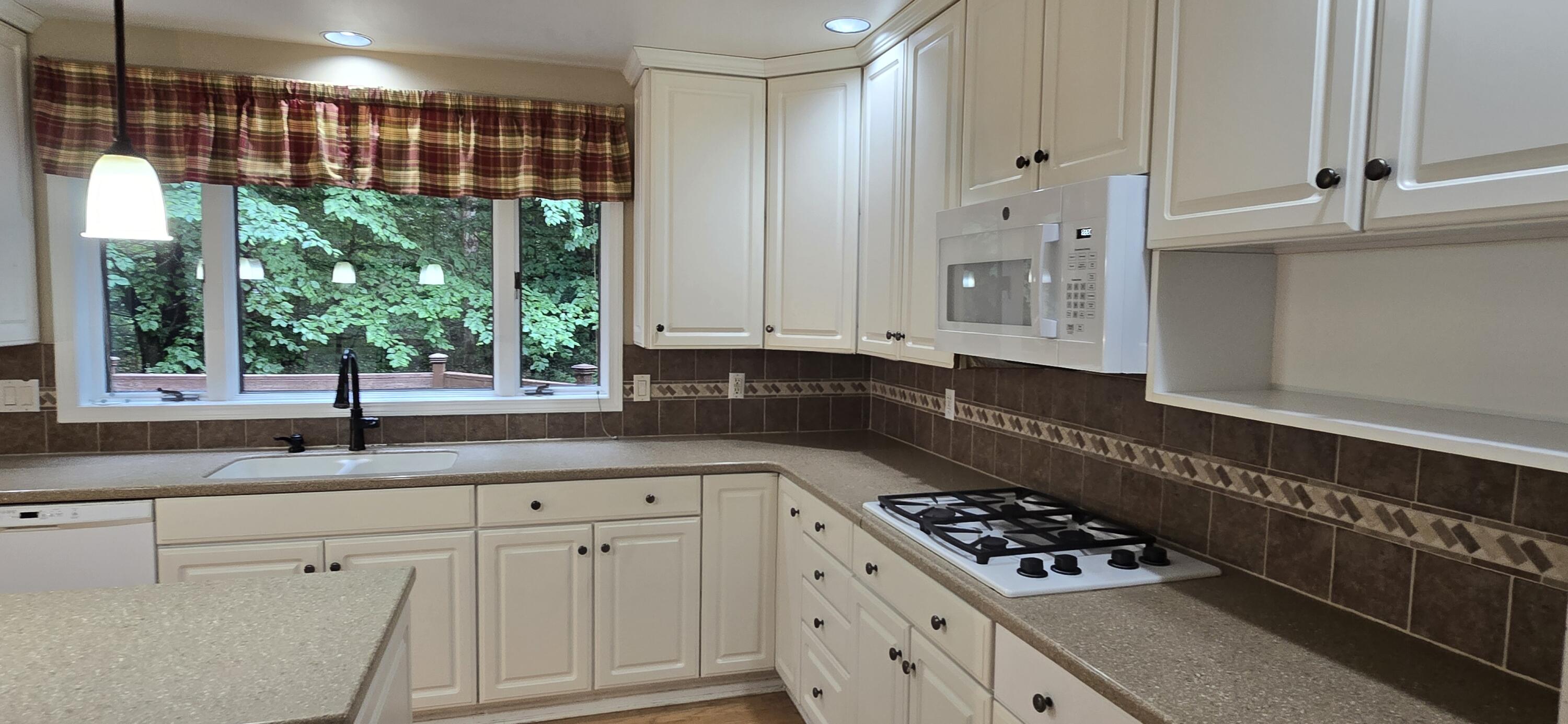 913 W Wellington Court Norton Shores MI 49441