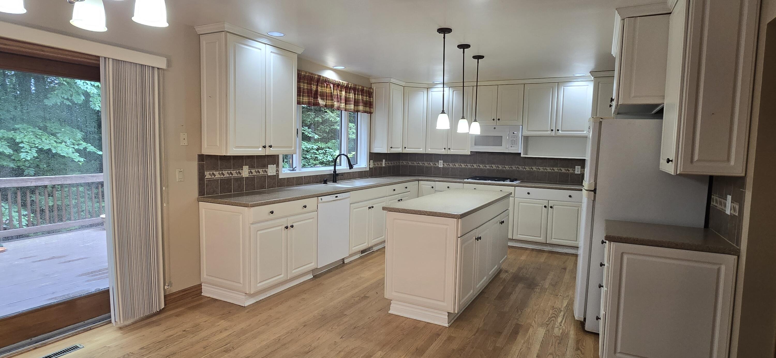 913 W Wellington Court Norton Shores MI 49441