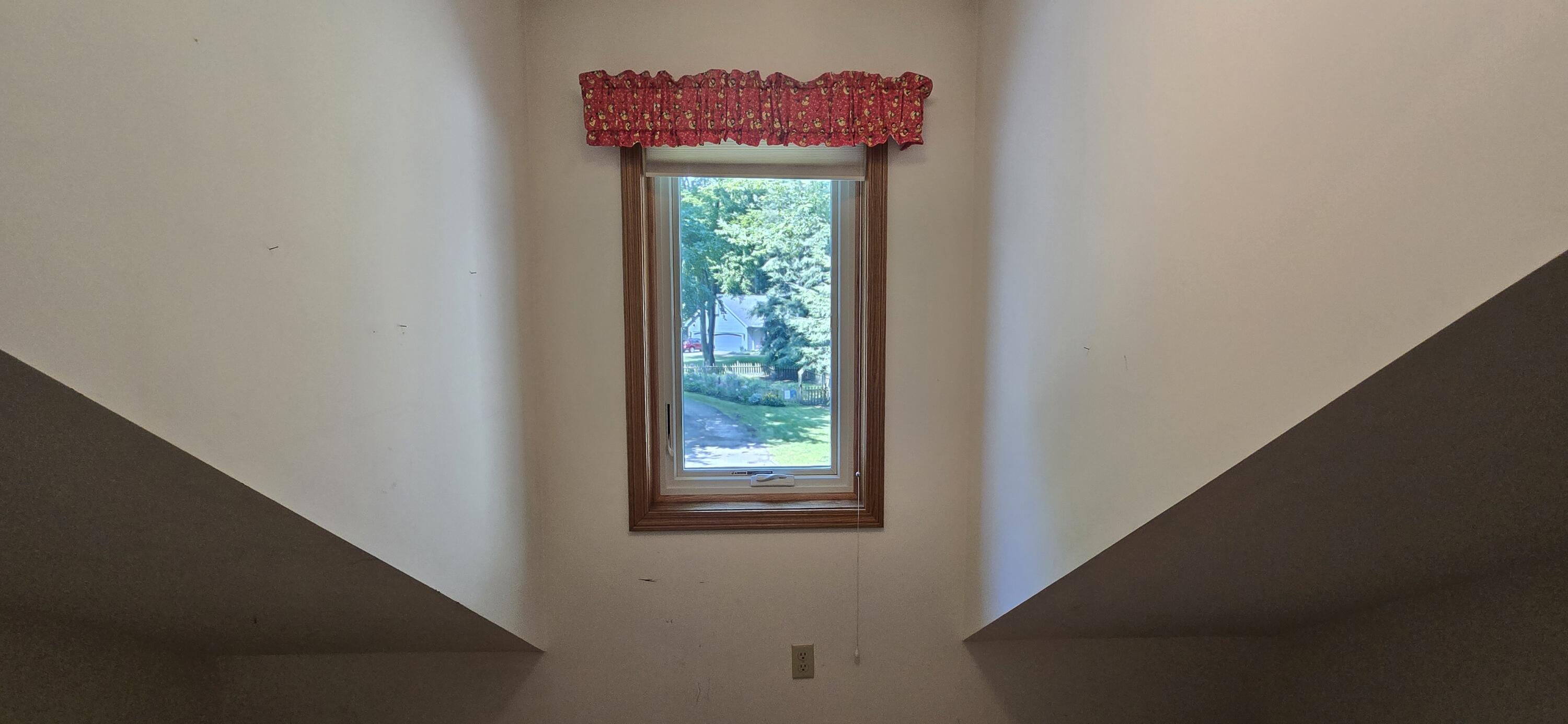 913 W Wellington Court Norton Shores MI 49441