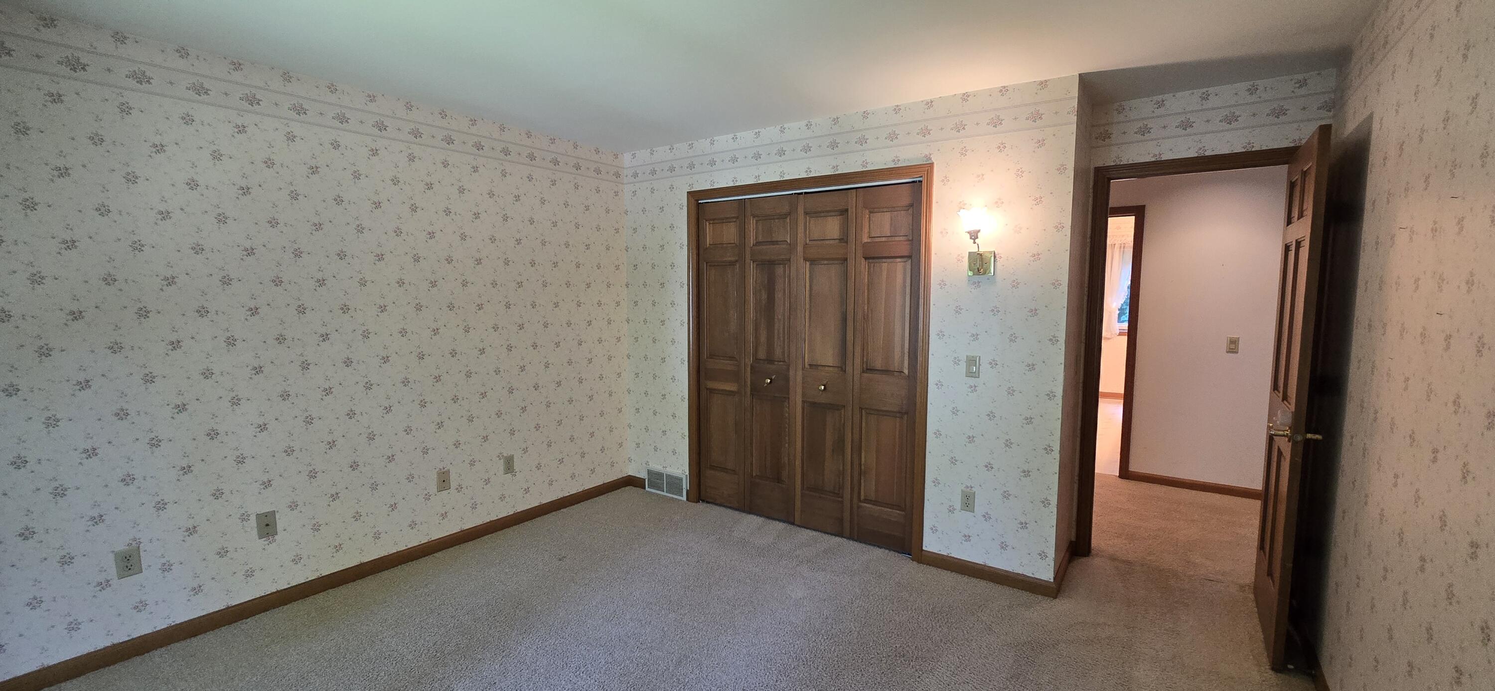 913 W Wellington Court Norton Shores MI 49441