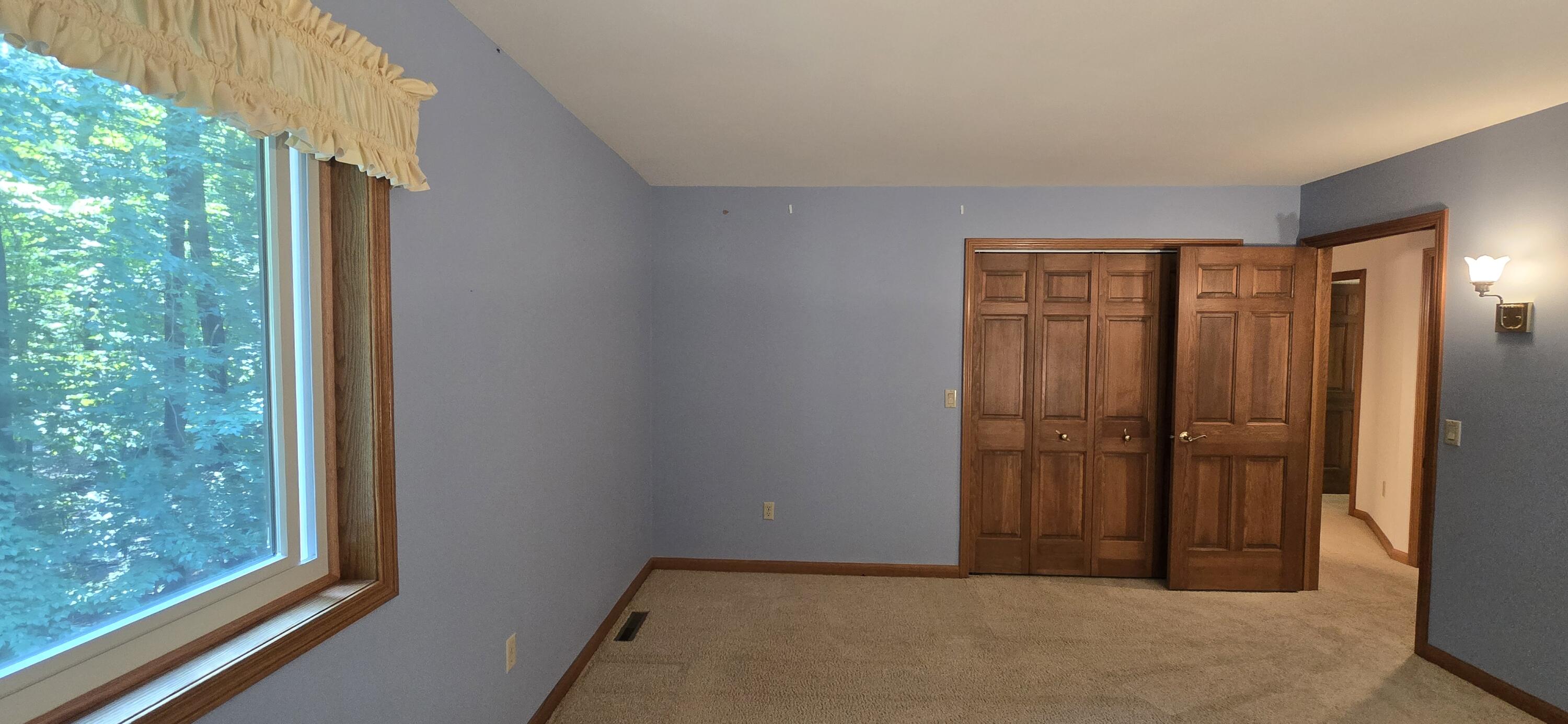 913 W Wellington Court Norton Shores MI 49441