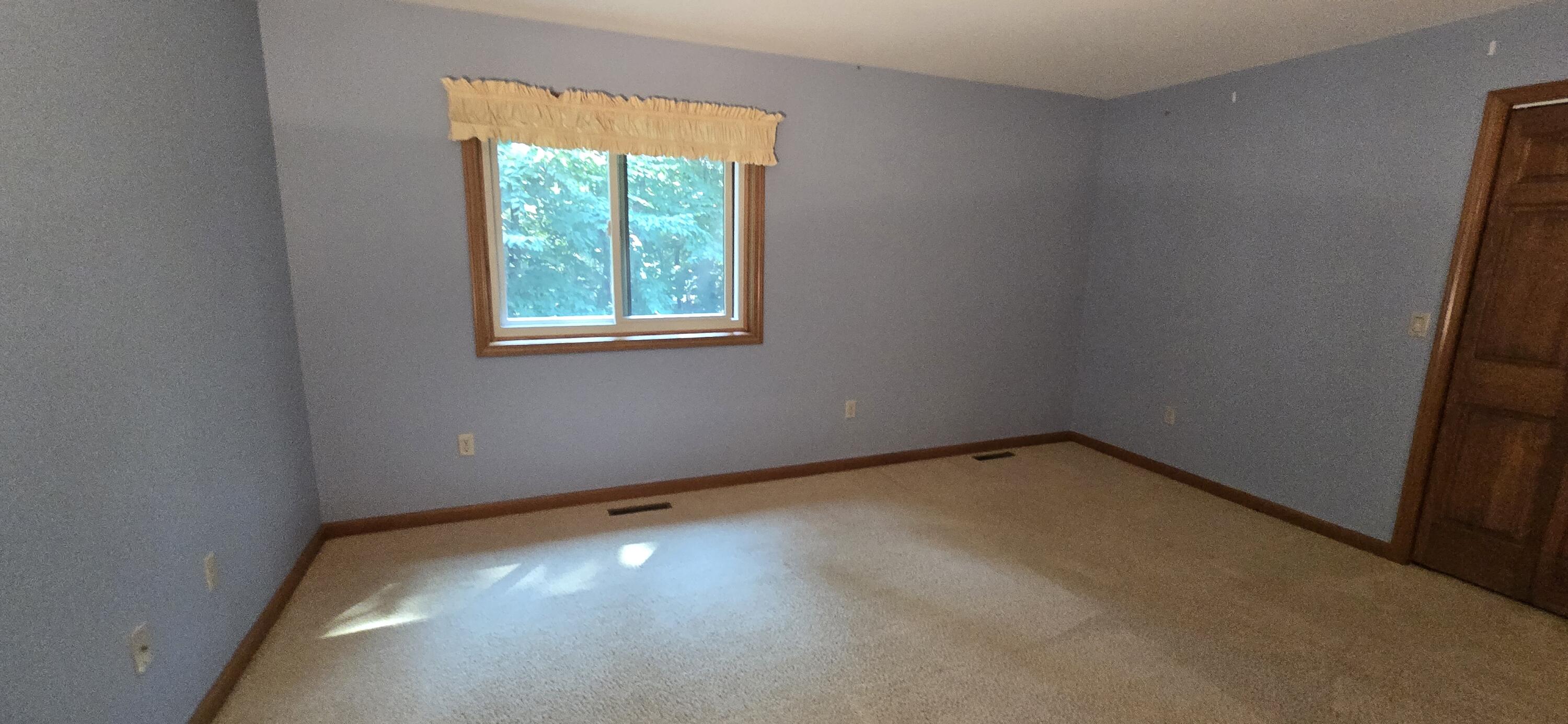 913 W Wellington Court Norton Shores MI 49441