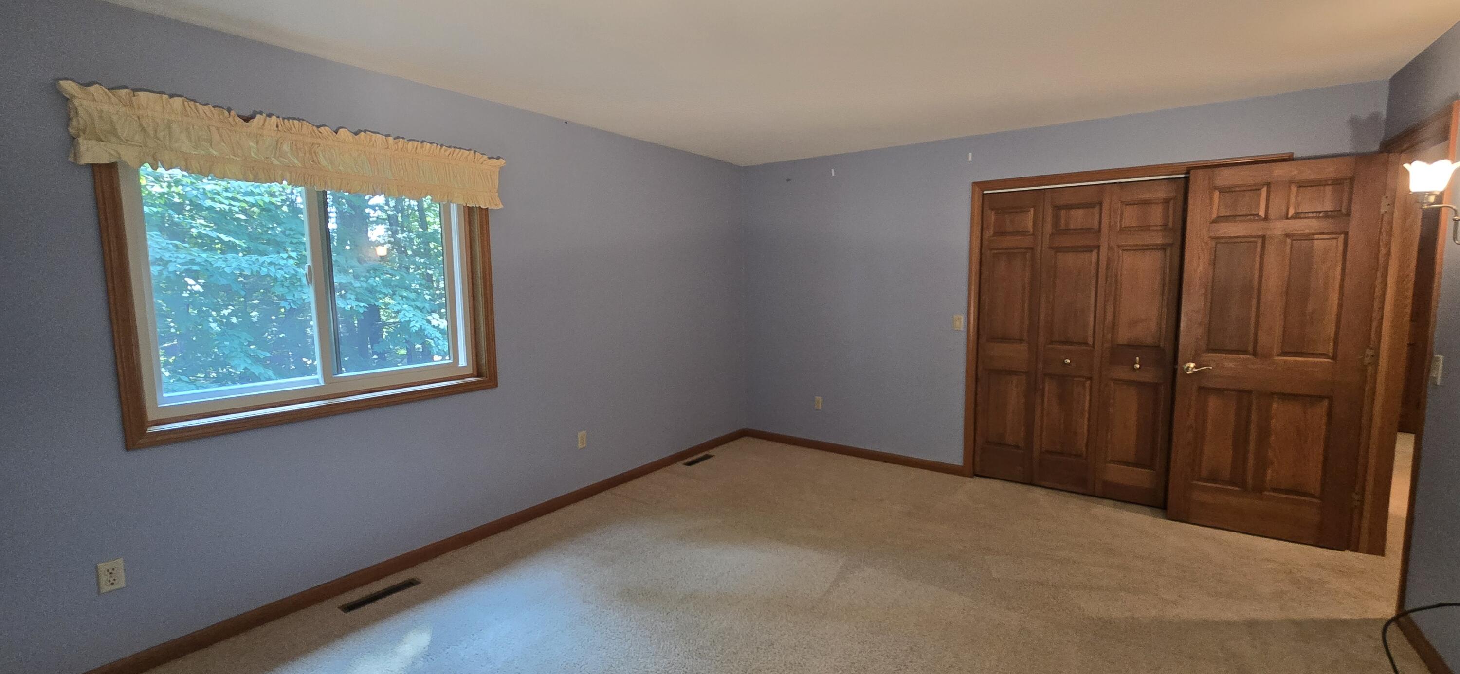 913 W Wellington Court Norton Shores MI 49441