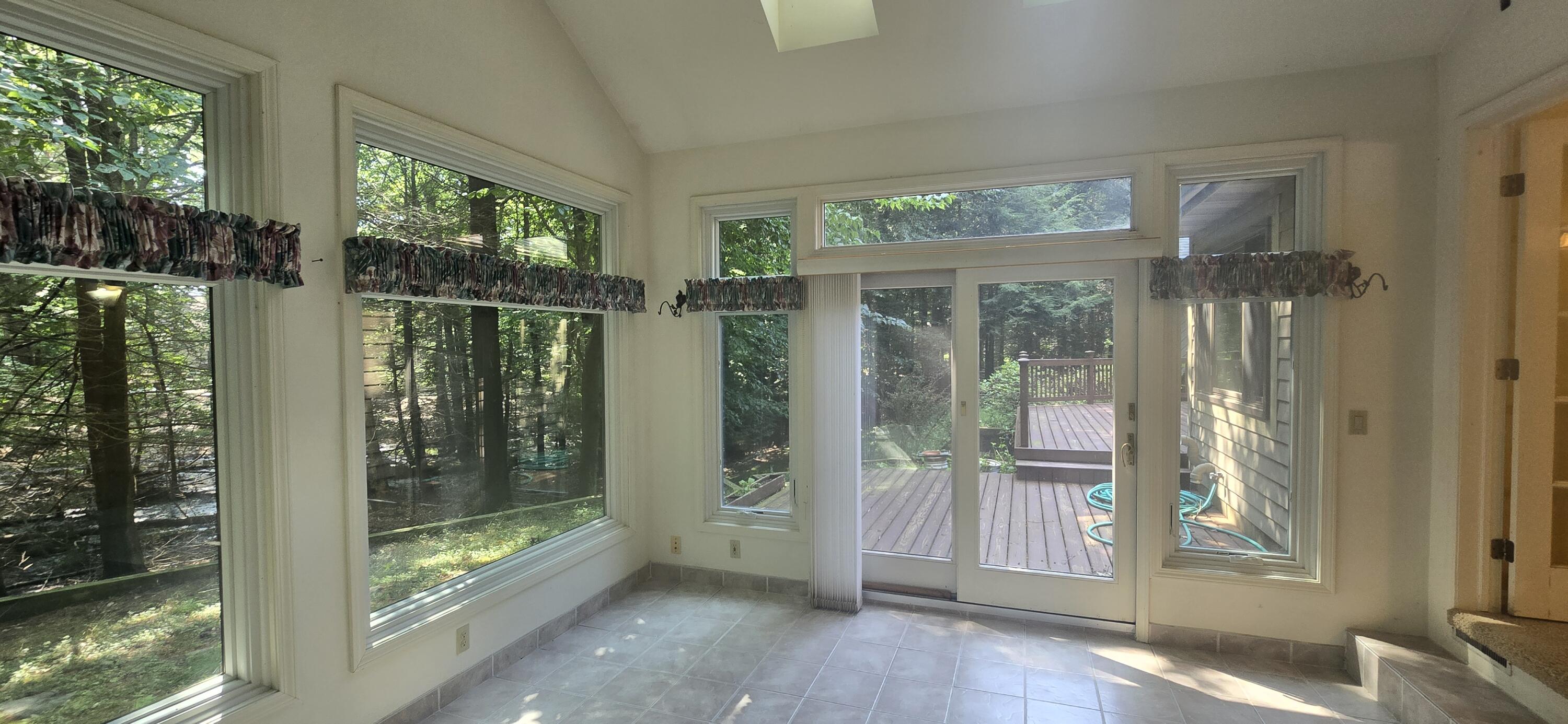 913 W Wellington Court Norton Shores MI 49441