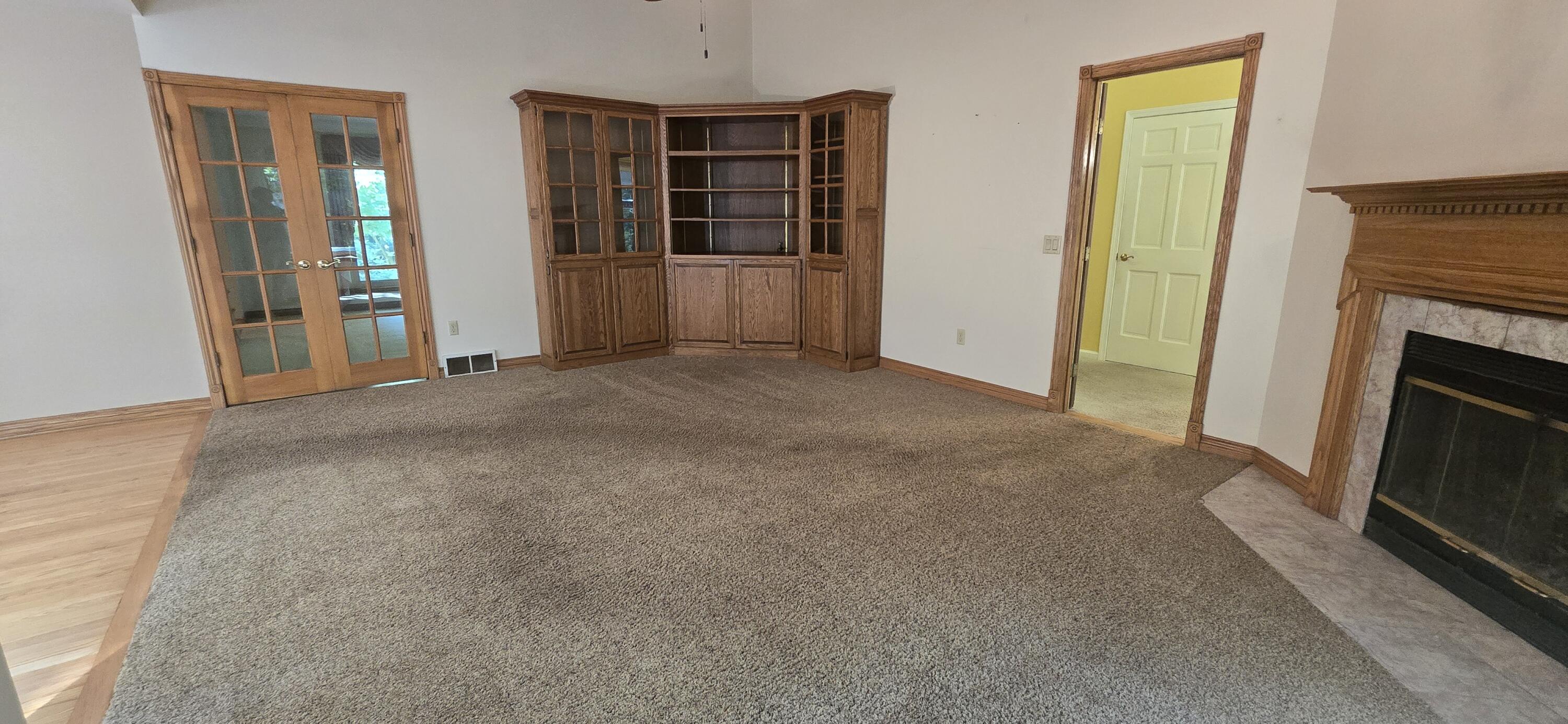 913 W Wellington Court Norton Shores MI 49441