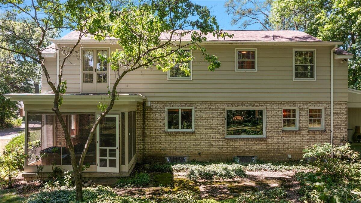 1354 Cornell Avenue SE Grand Rapids MI 49506