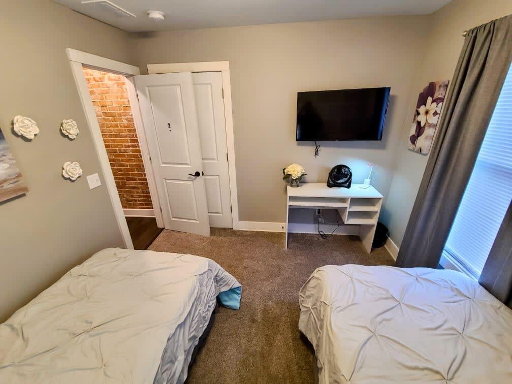 128 W Dutton Street Kalamazoo MI 49007