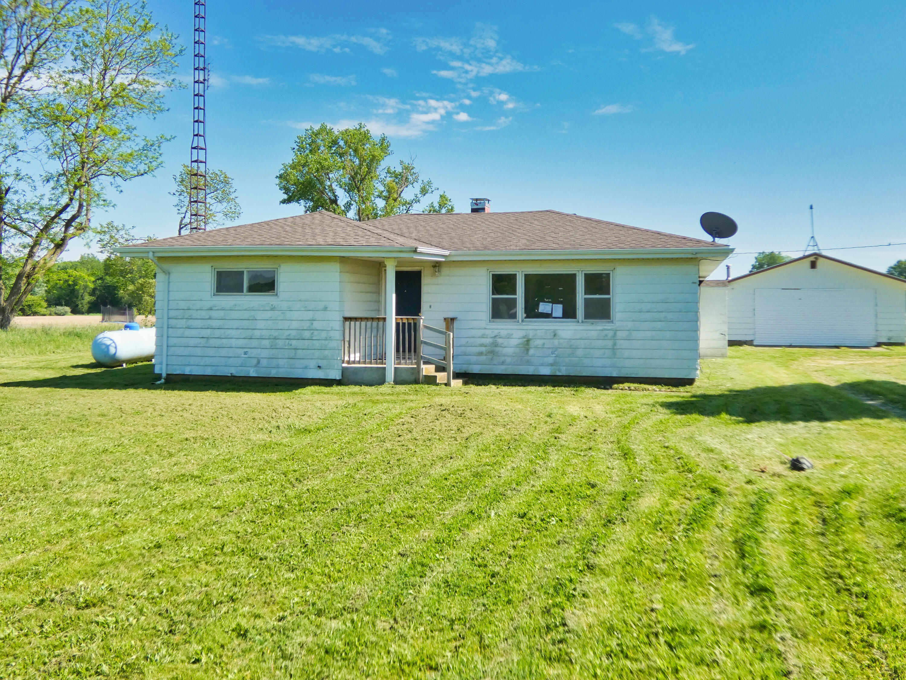 4534 E Britain Avenue Benton Harbor MI 49022