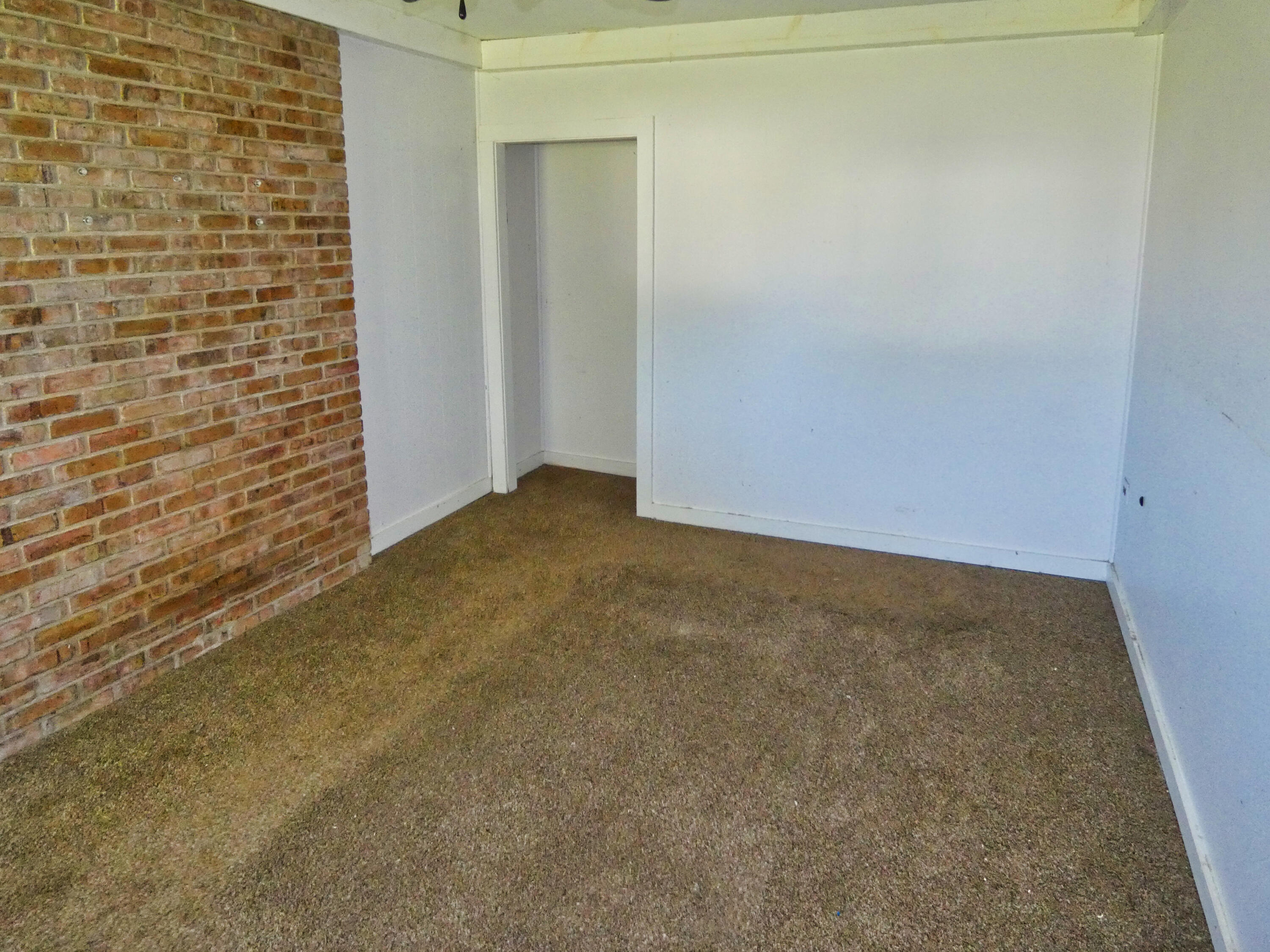 4534 E Britain Avenue Benton Harbor MI 49022