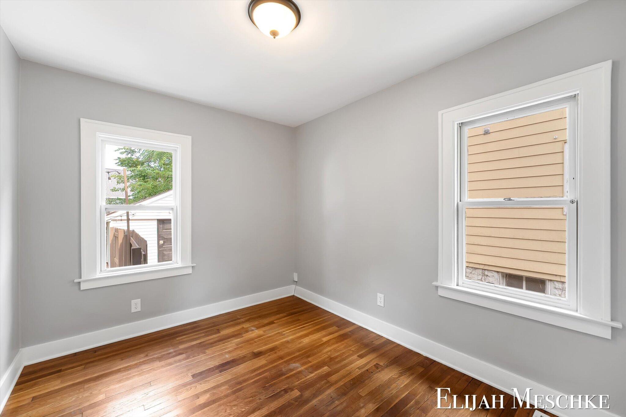 936 Valley Avenue NW Grand Rapids MI 49504