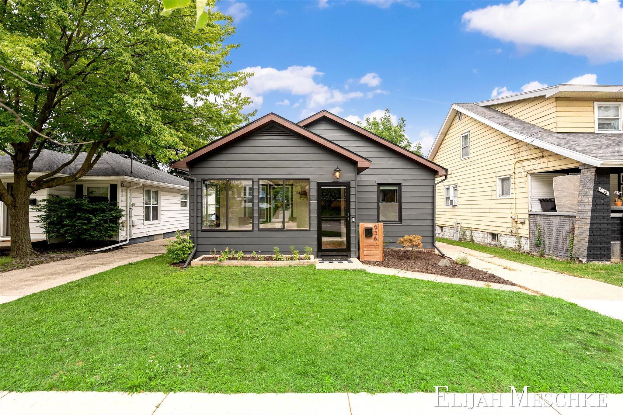 936 Valley Avenue NW Grand Rapids MI 49504