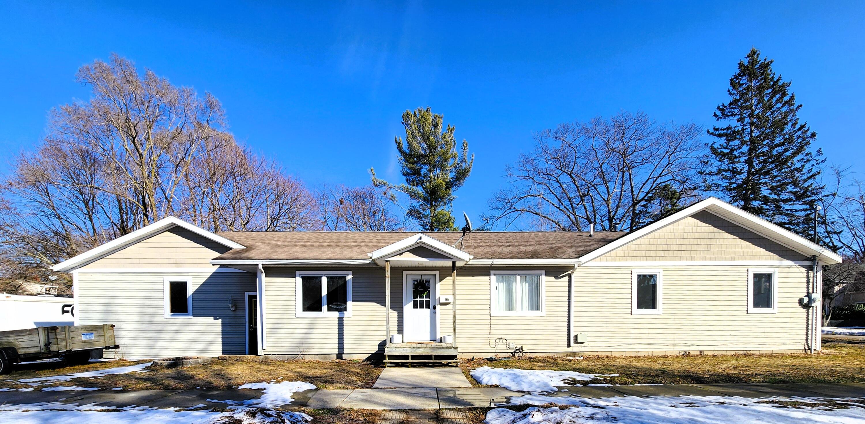 2444 Harding Avenue Muskegon MI 49441
