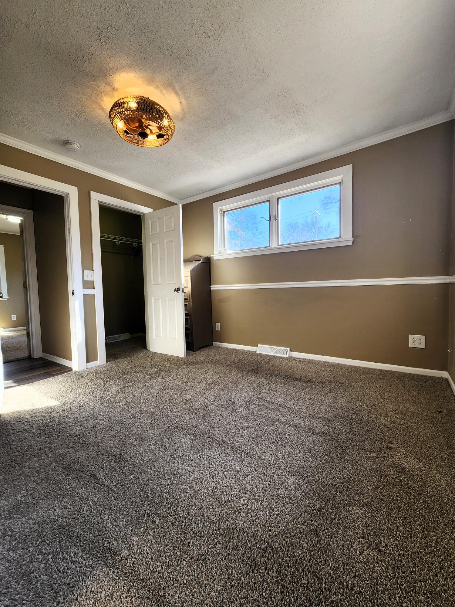 2444 Harding Avenue Muskegon MI 49441