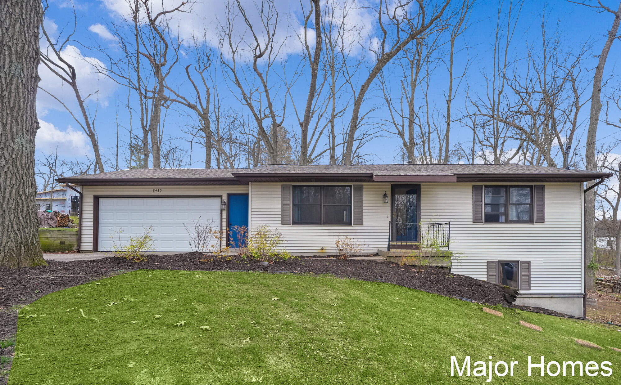 8445 Oakview Avenue NE Rockford MI 49341