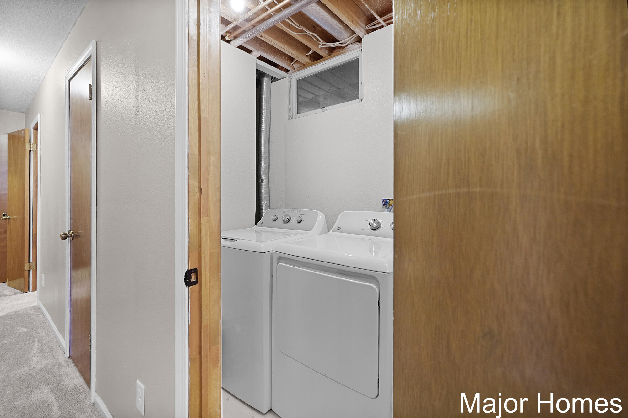 8445 Oakview Avenue NE Rockford MI 49341