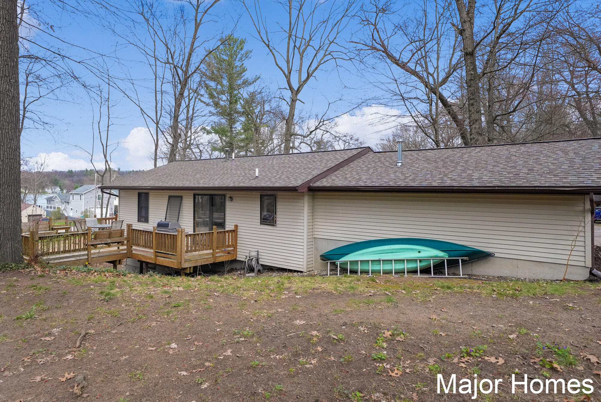 8445 Oakview Avenue NE Rockford MI 49341