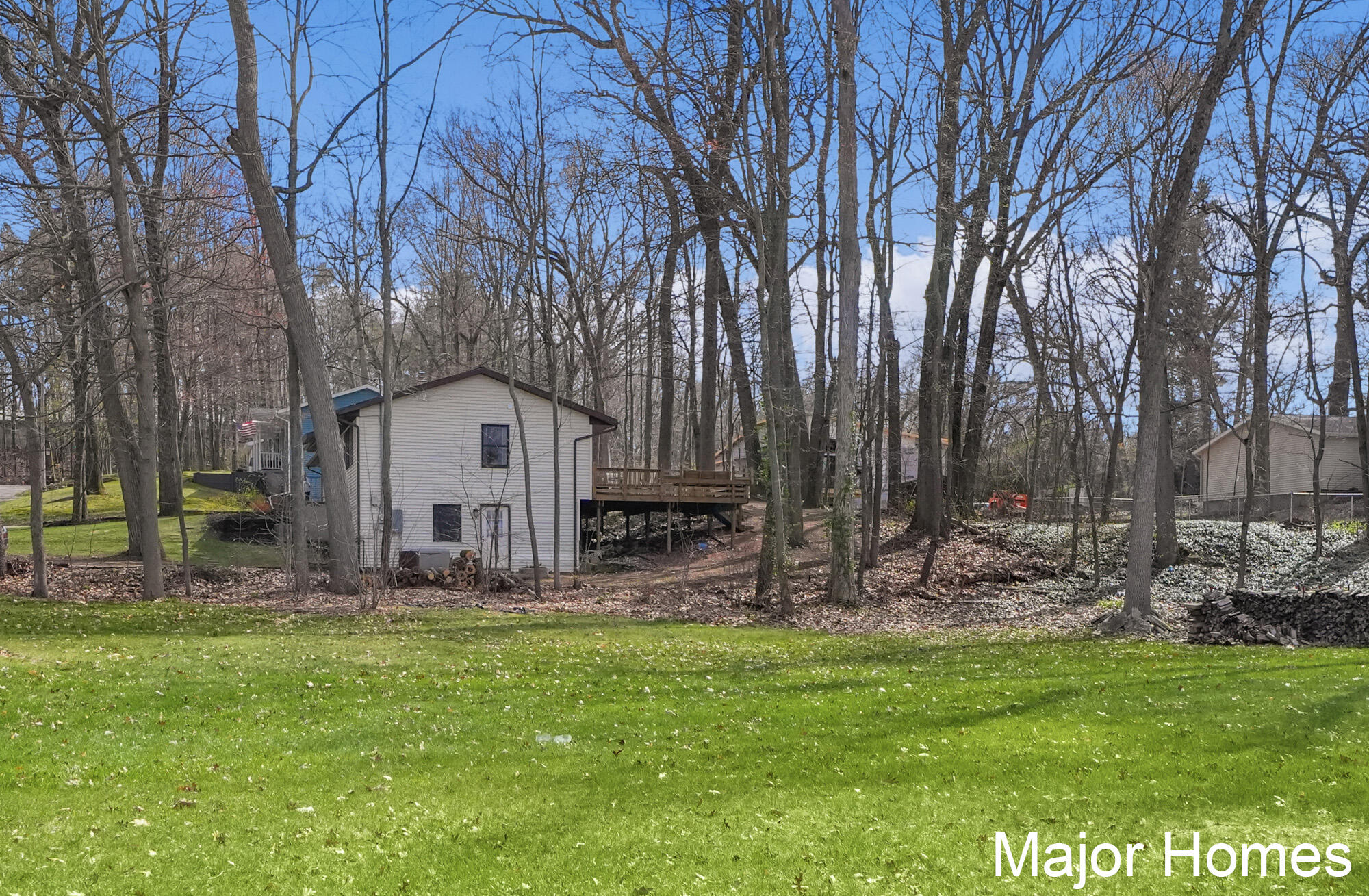 8445 Oakview Avenue NE Rockford MI 49341