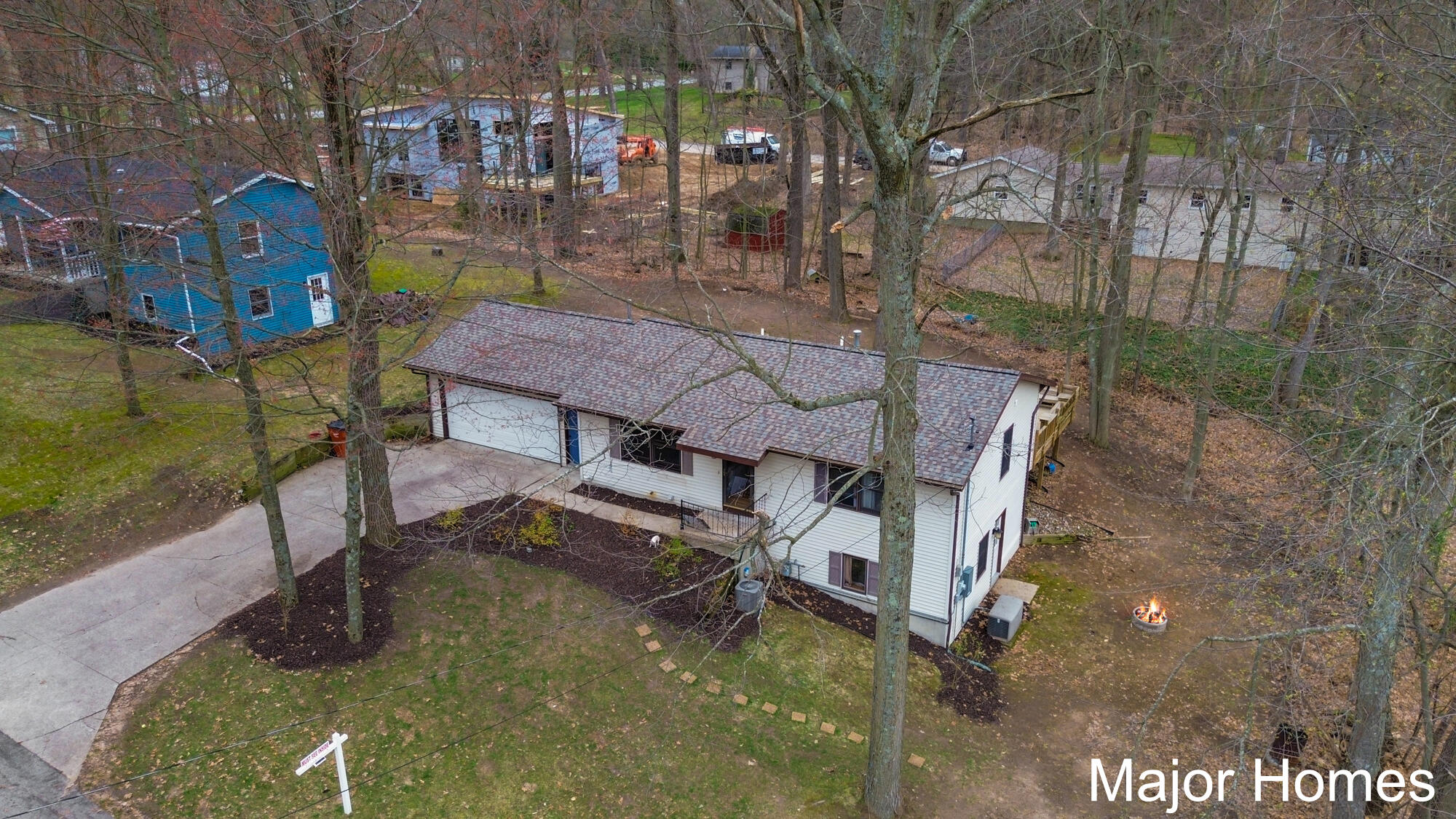 8445 Oakview Avenue NE Rockford MI 49341