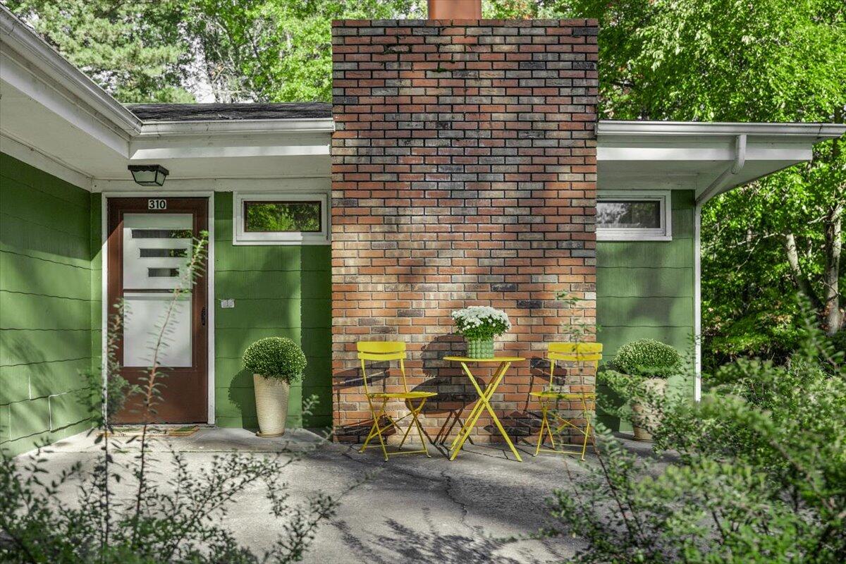 310 W Detroit Street New Buffalo MI 49117