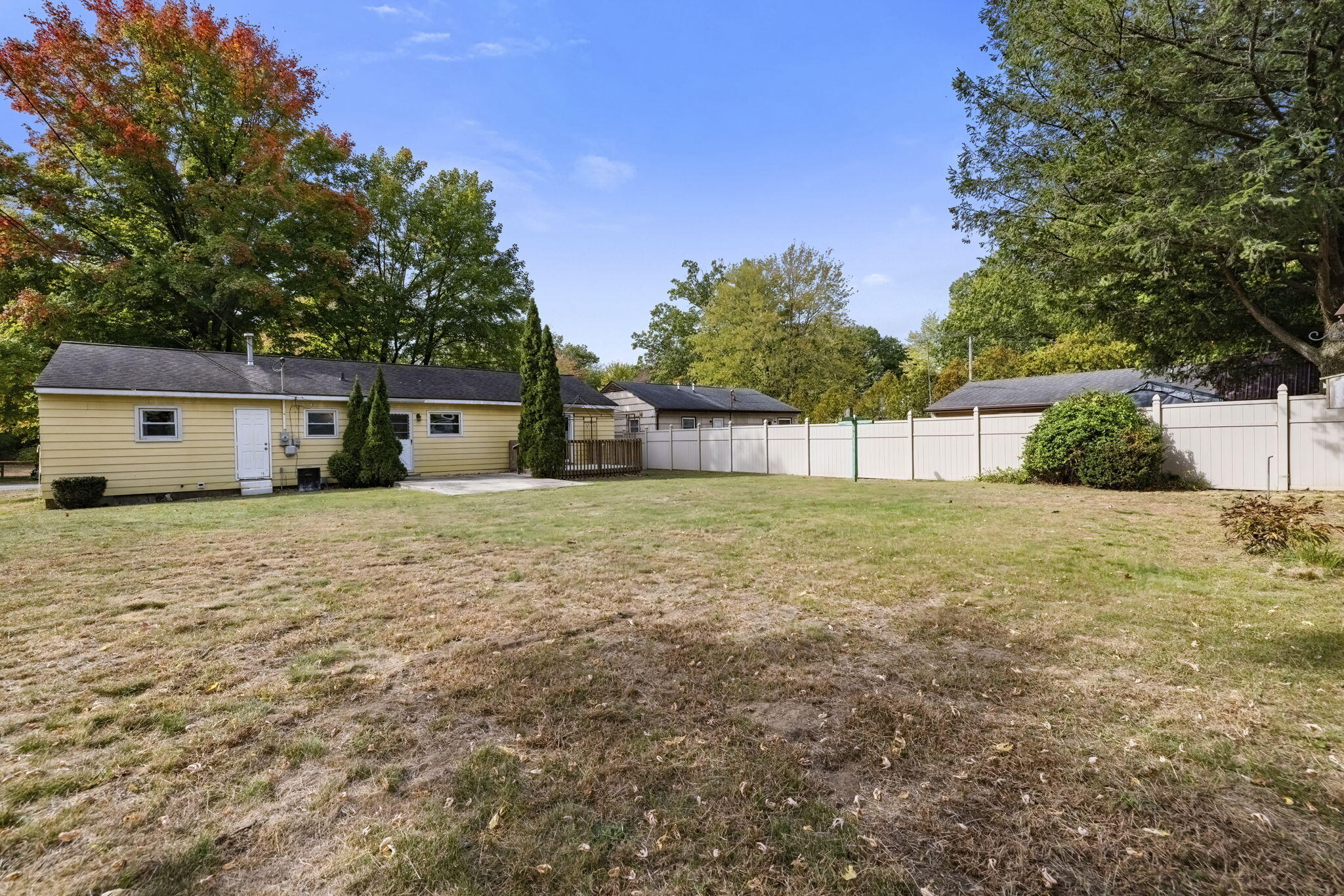 215 S Clinton Street New Buffalo MI 49117