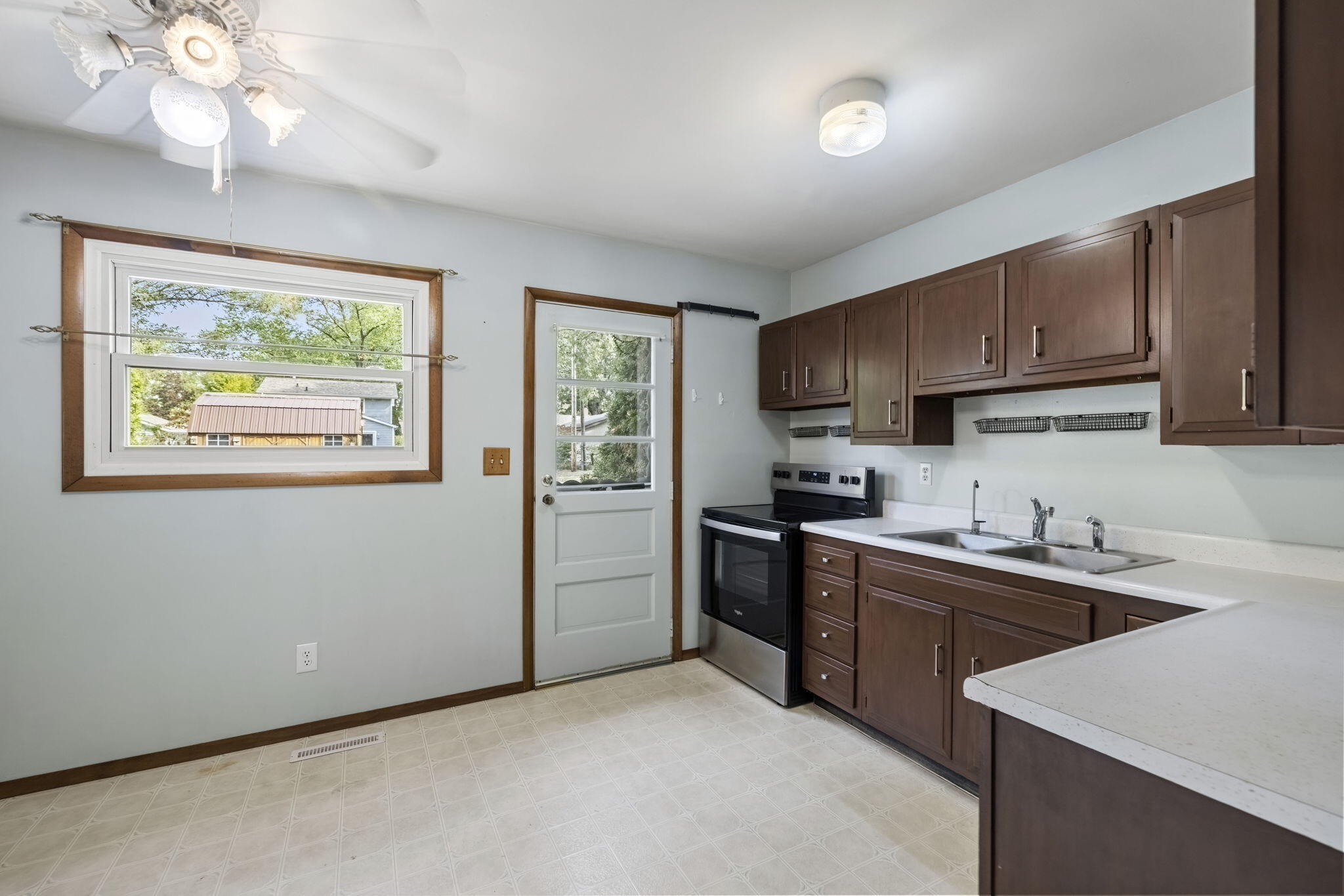 215 S Clinton Street New Buffalo MI 49117