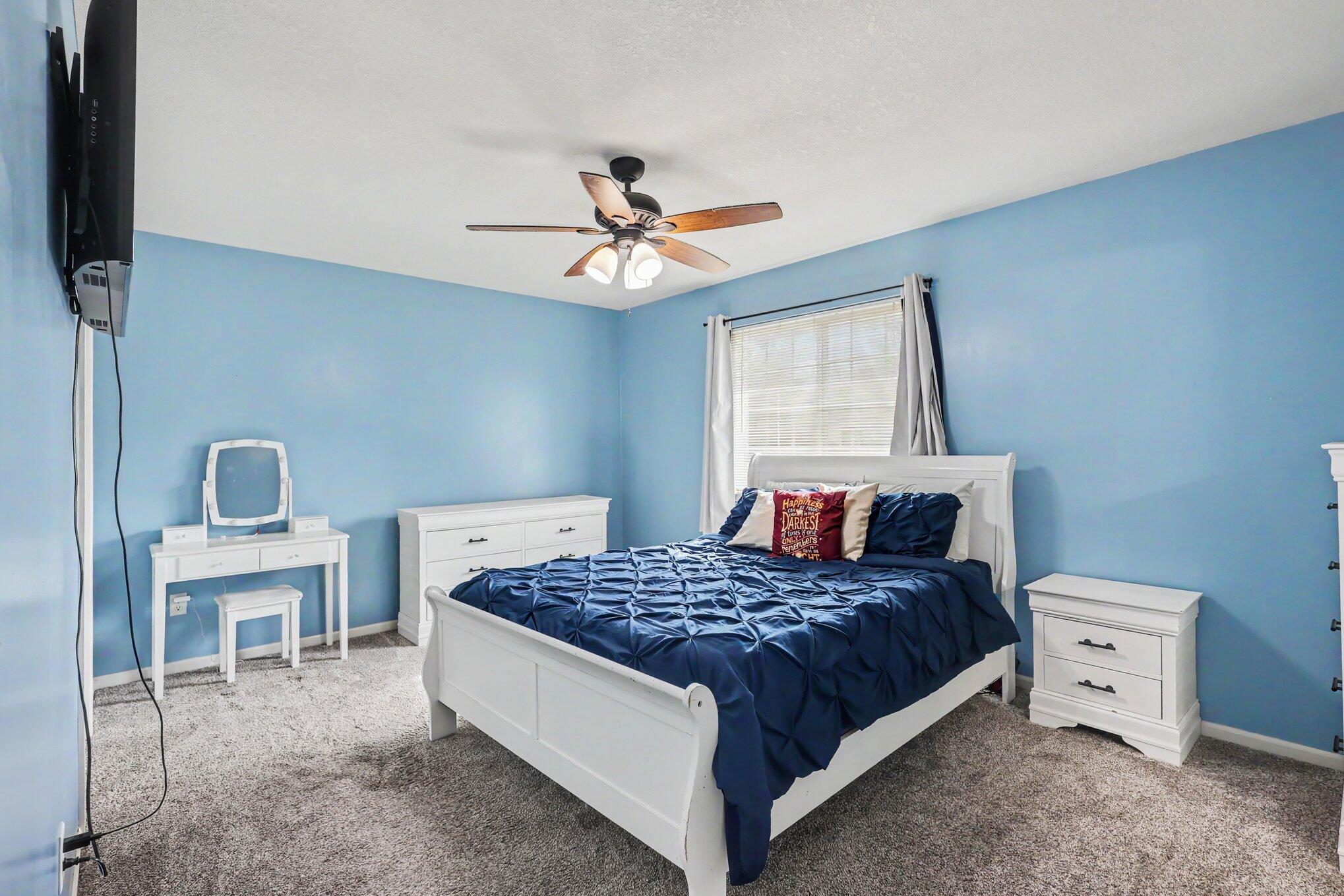 1270 Holiday Street Muskegon MI 49442