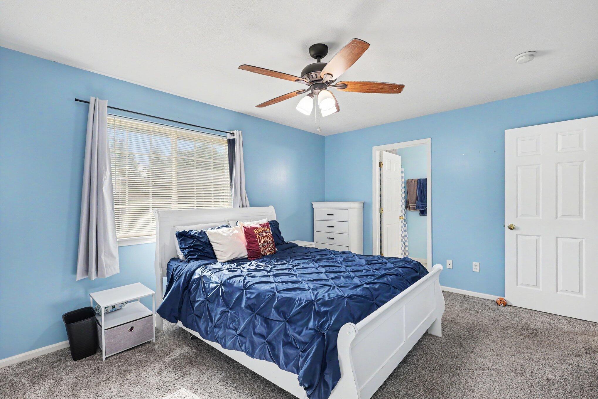 1270 Holiday Street Muskegon MI 49442
