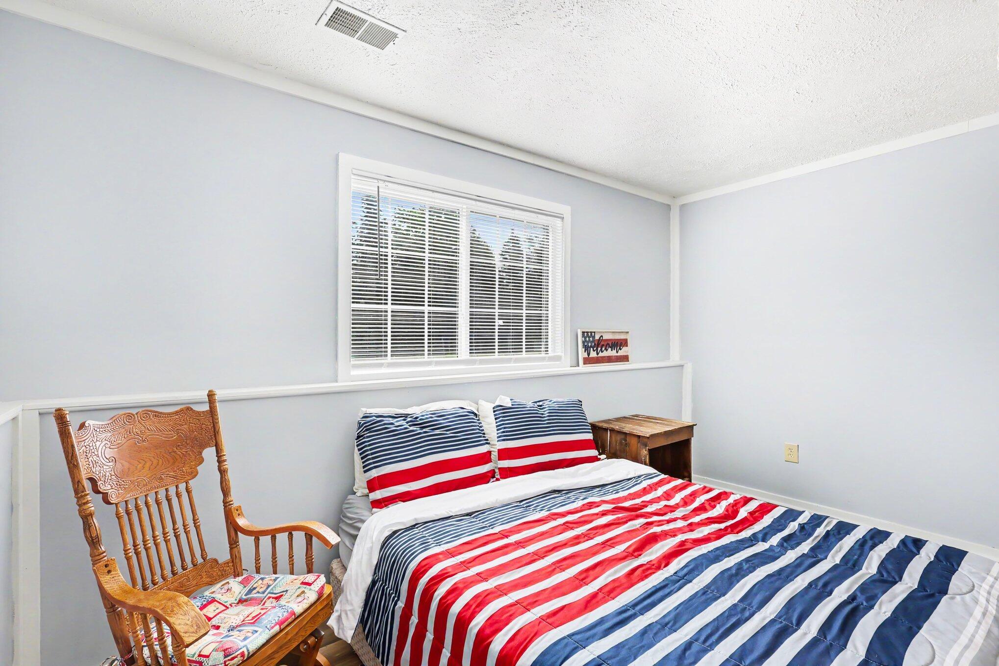 1270 Holiday Street Muskegon MI 49442