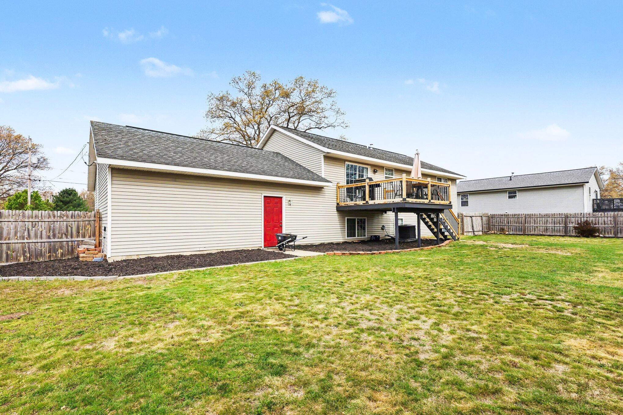 1270 Holiday Street Muskegon MI 49442
