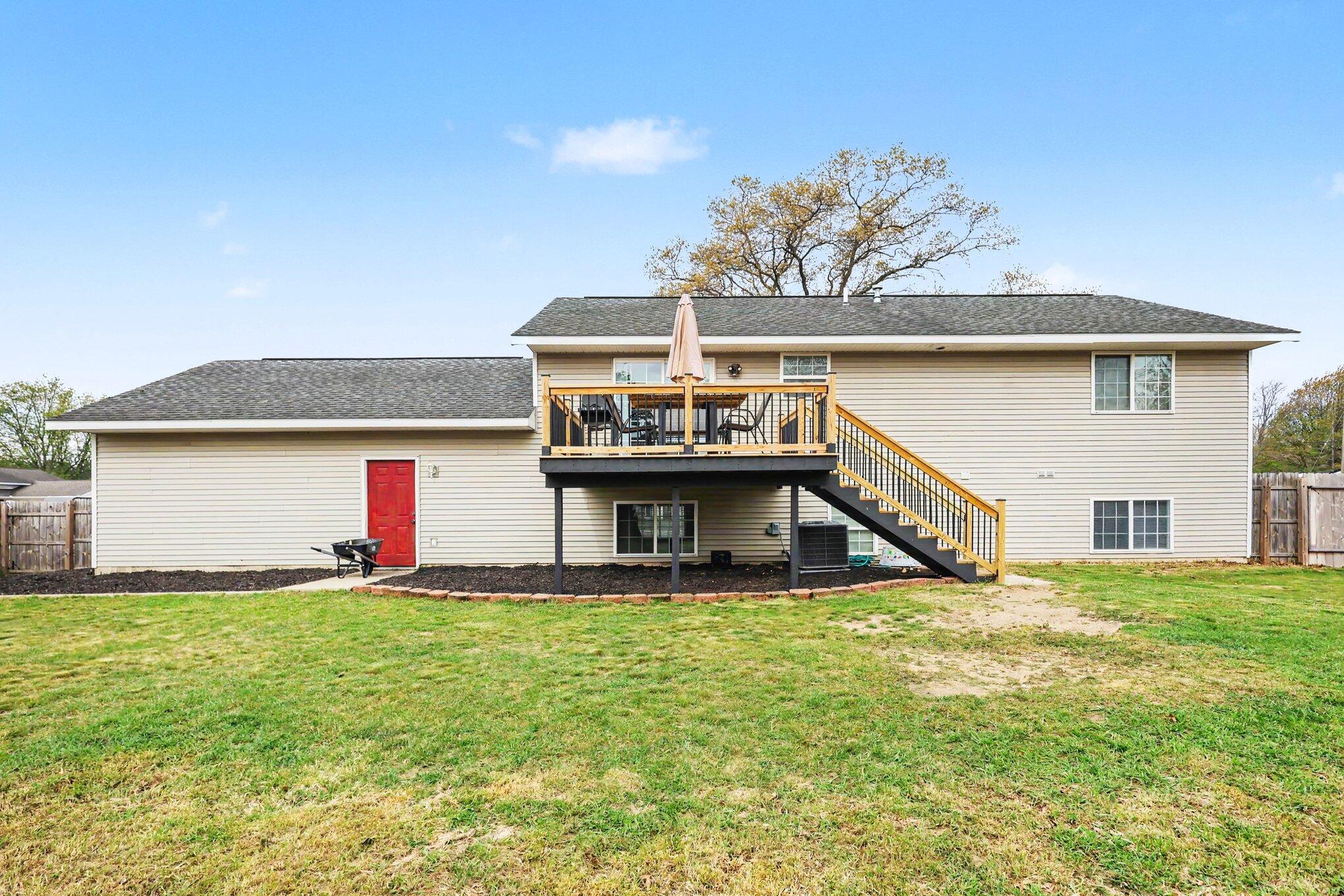 1270 Holiday Street Muskegon MI 49442