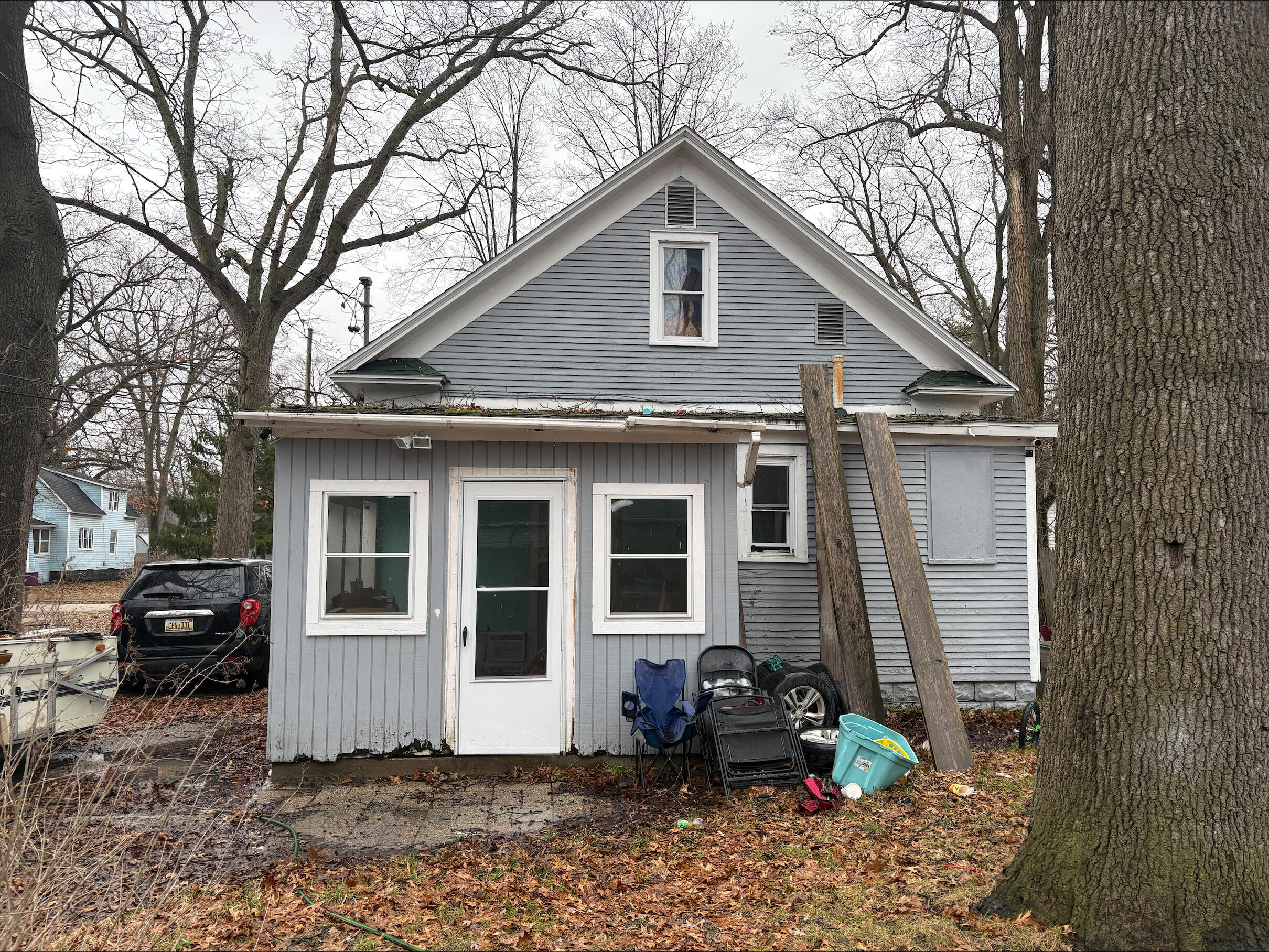 1930 &1945 Leahy Street Muskegon MI 49442