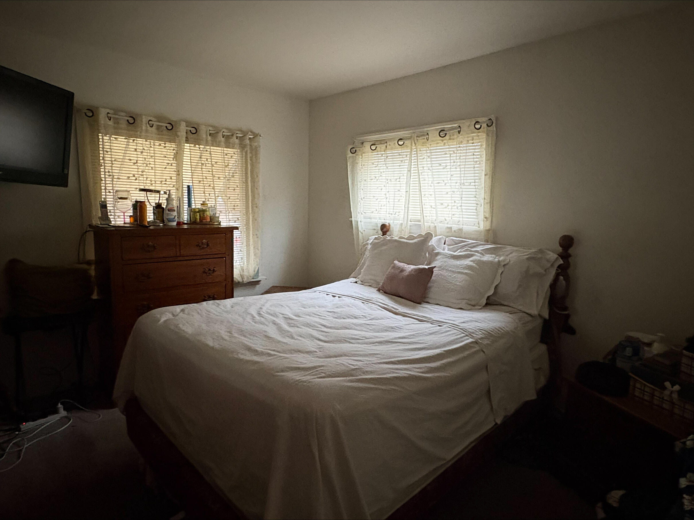 1930 &1945 Leahy Street Muskegon MI 49442