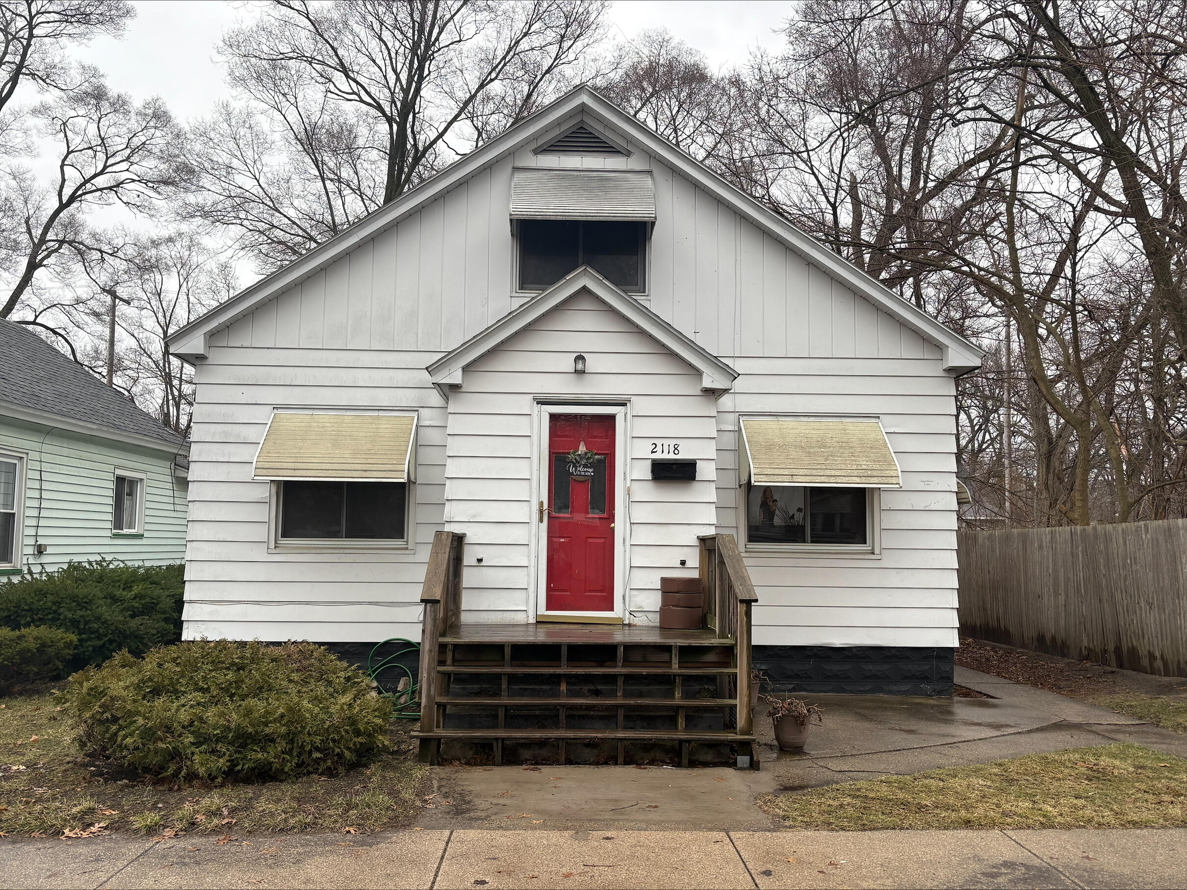 1930 &1945 Leahy Street Muskegon MI 49442