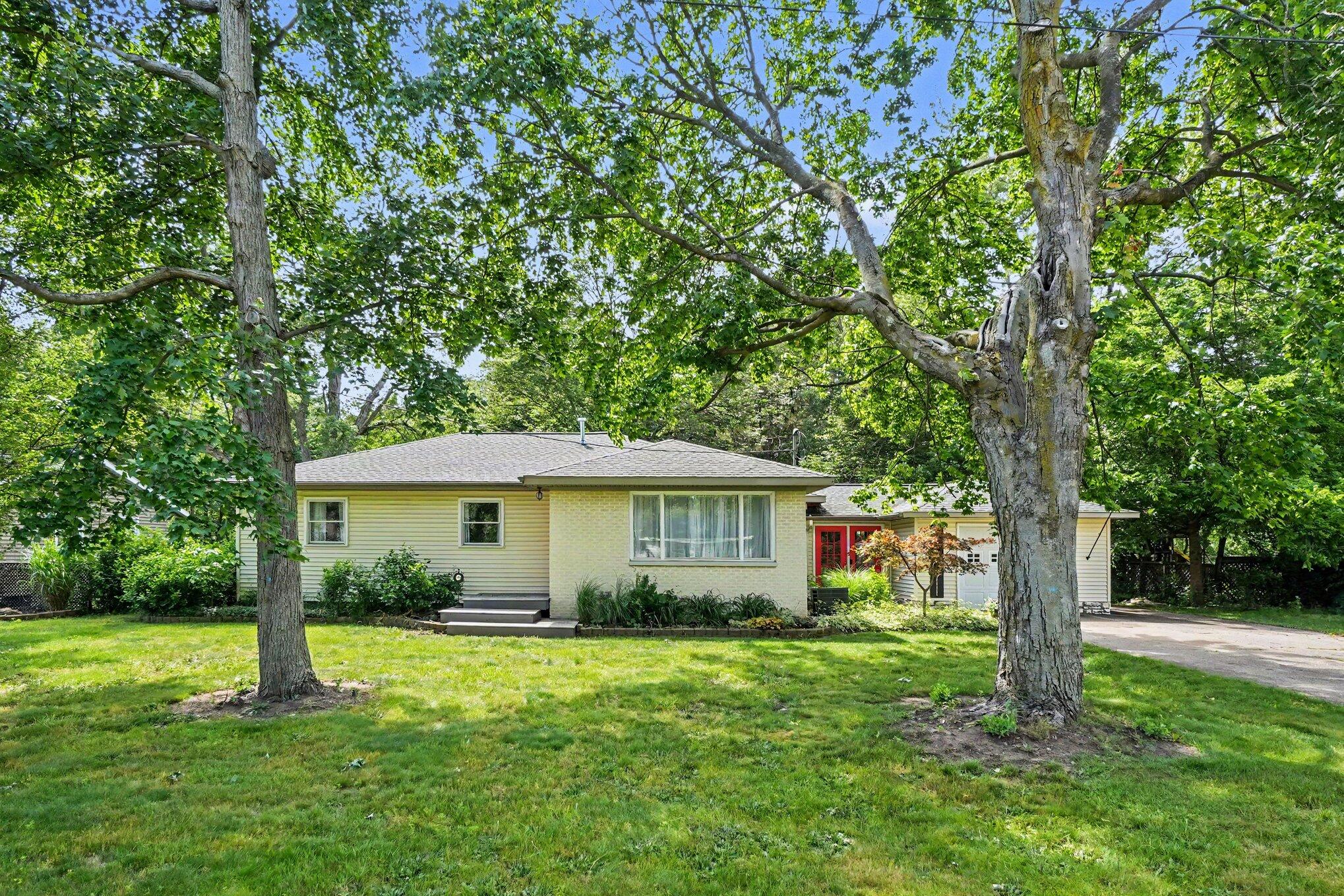 2591 142nd Avenue Holland MI 49424