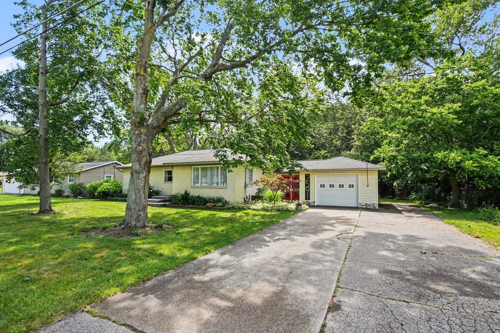 2591 142nd Avenue Holland MI 49424
