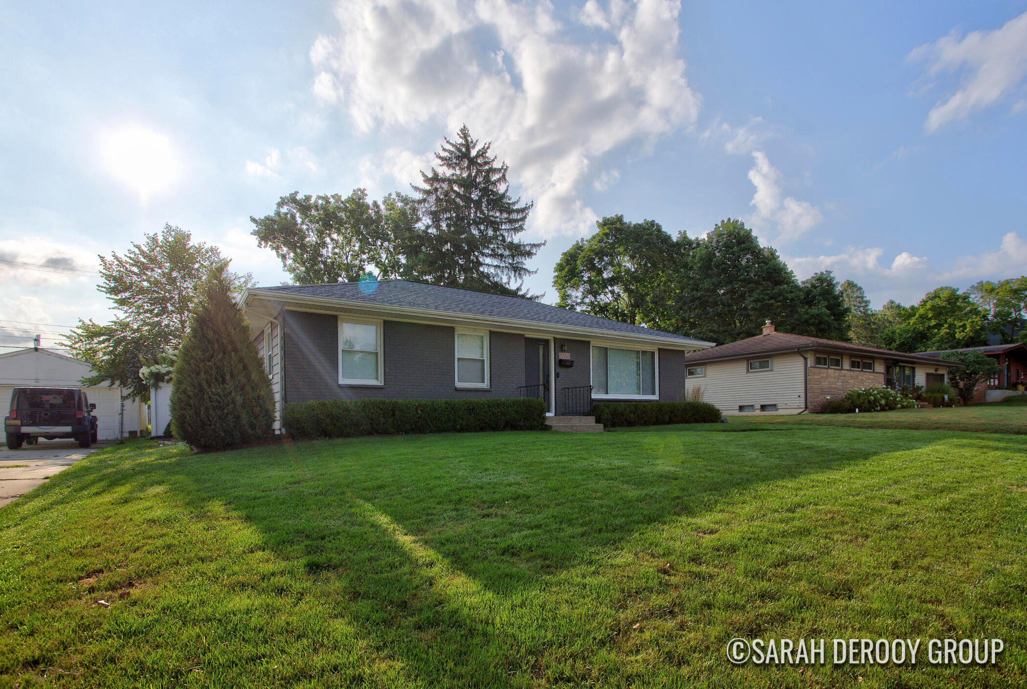 1936 Carlton Avenue NE Grand Rapids MI 49505