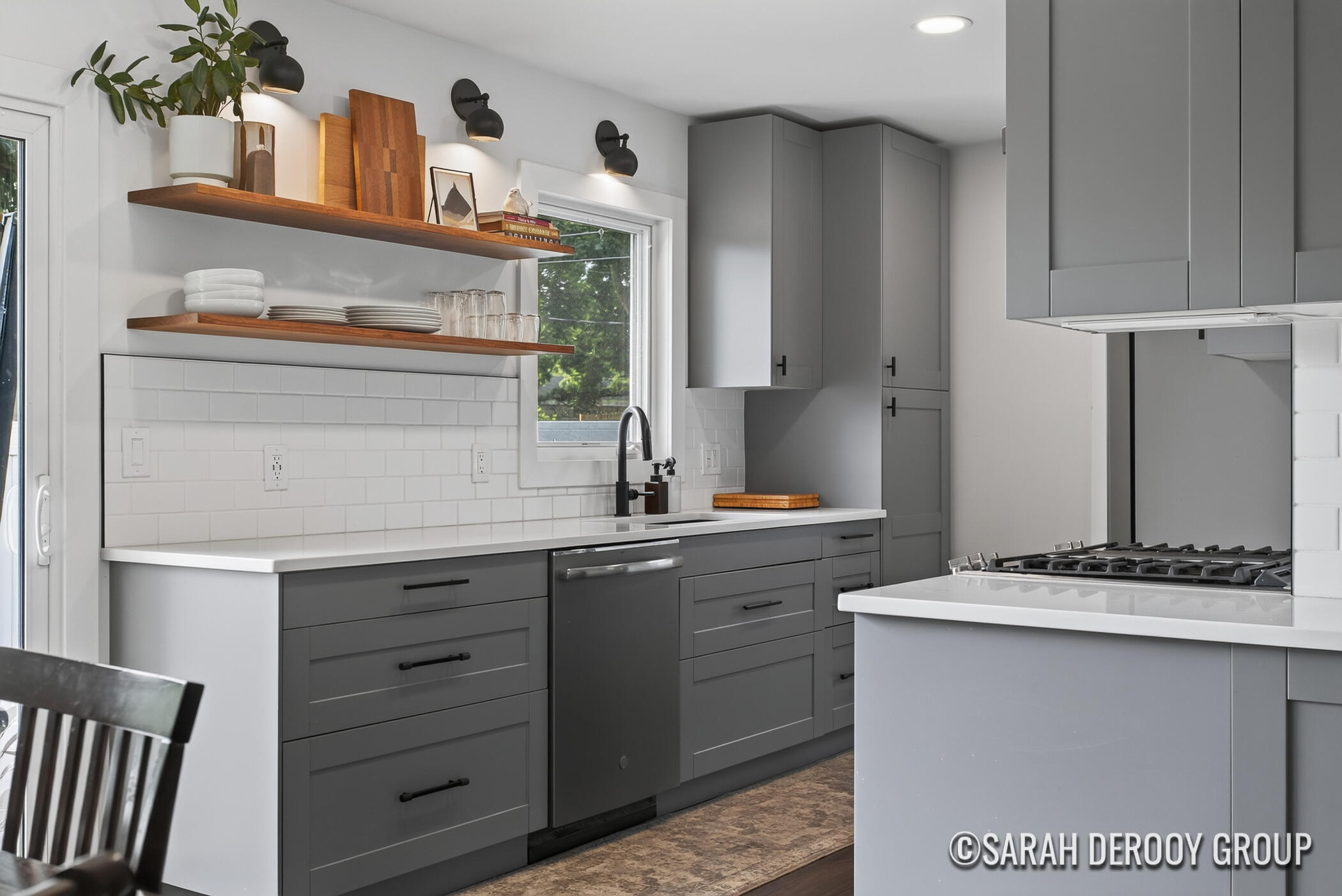 1936 Carlton Avenue NE Grand Rapids MI 49505