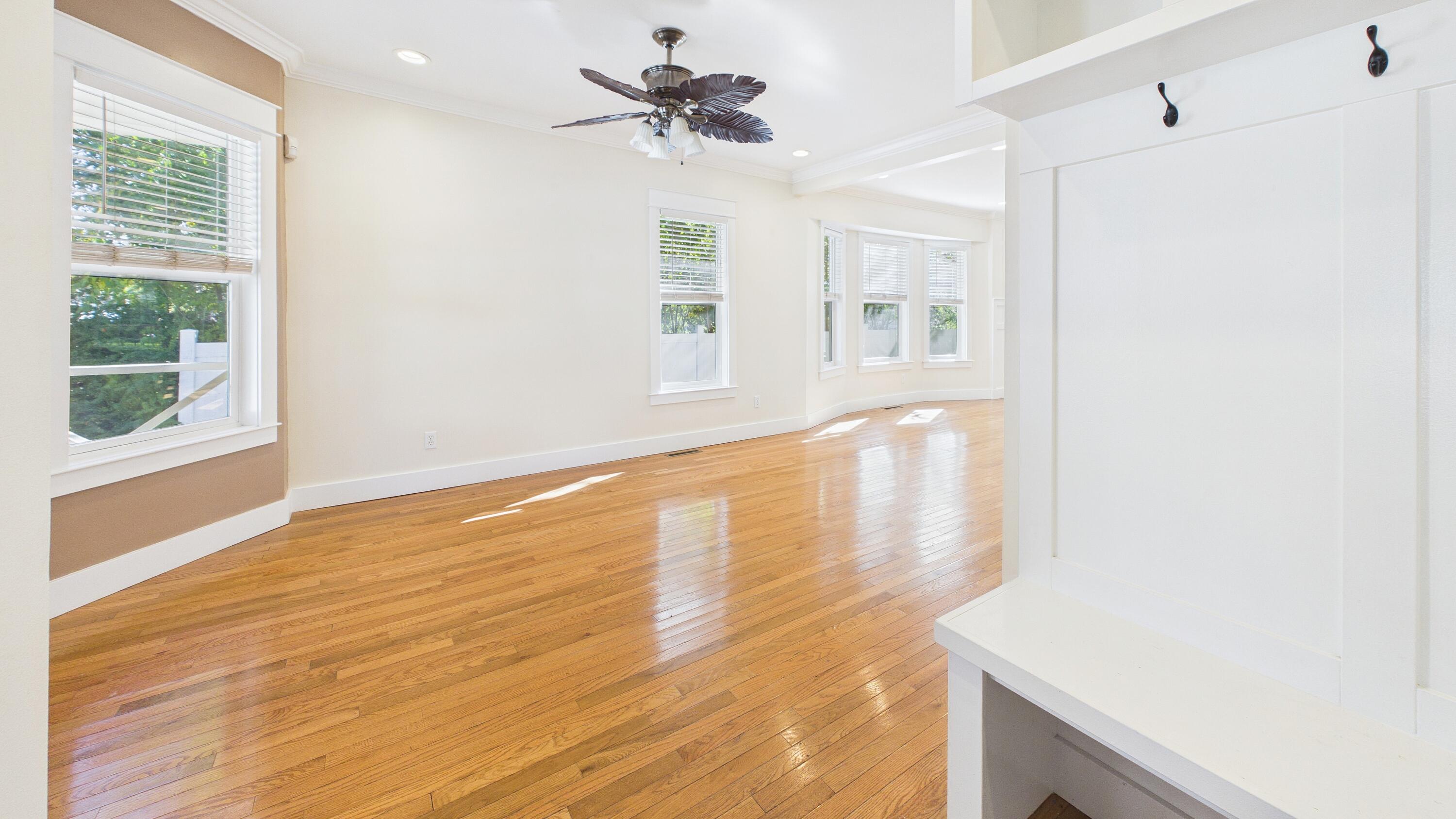 757 W Dale Avenue Muskegon MI 49441