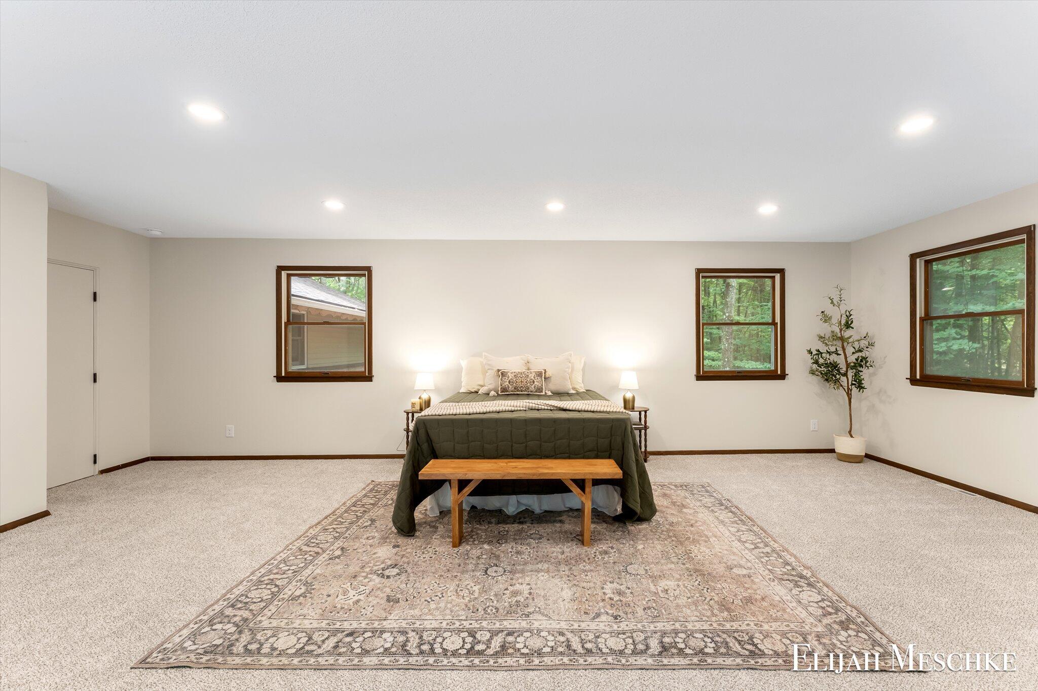 1160 Scenic Drive Muskegon MI 49445