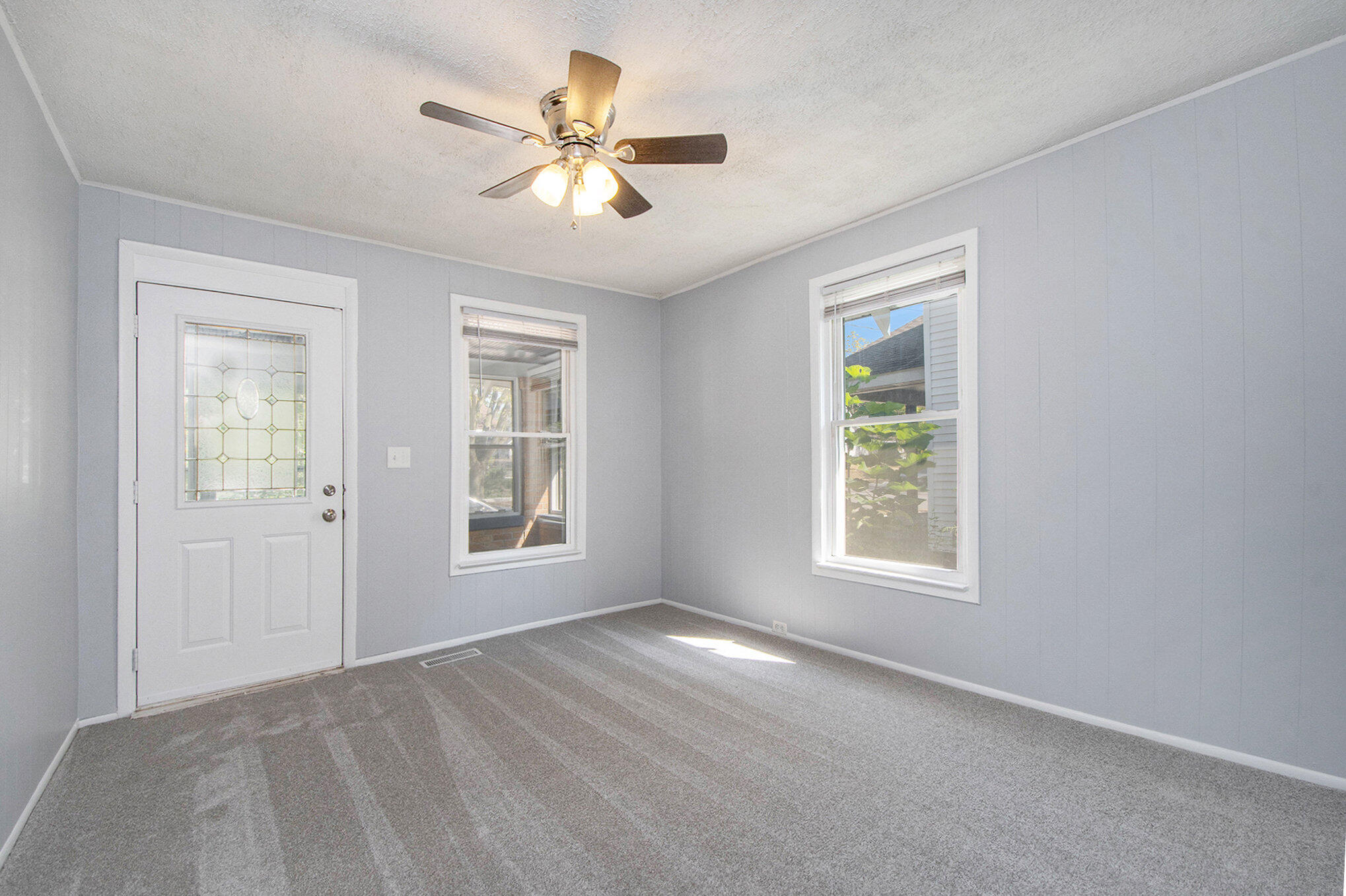 448 Spencer Street NE Grand Rapids MI 49505