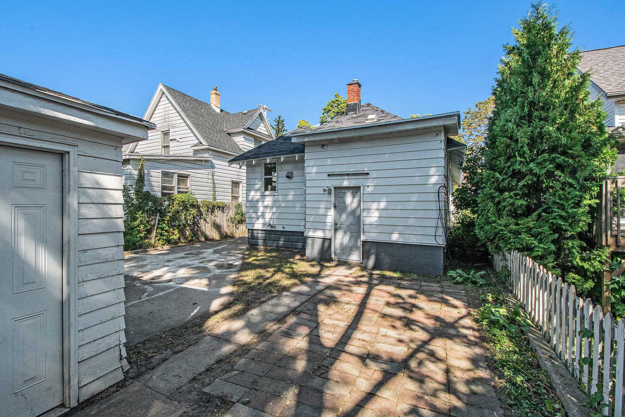 448 Spencer Street NE Grand Rapids MI 49505