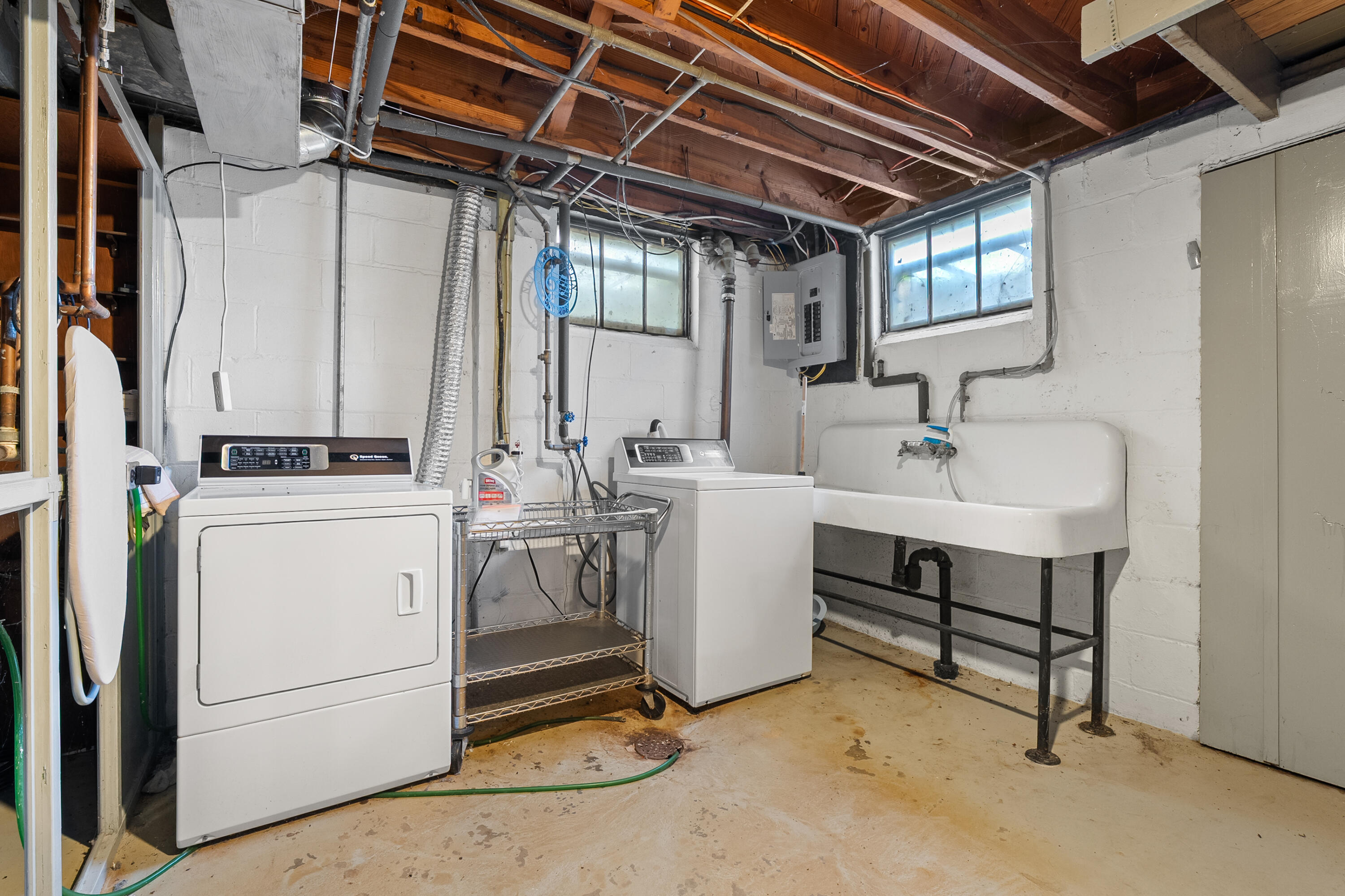 1307 Lakeway Avenue Kalamazoo MI 49001