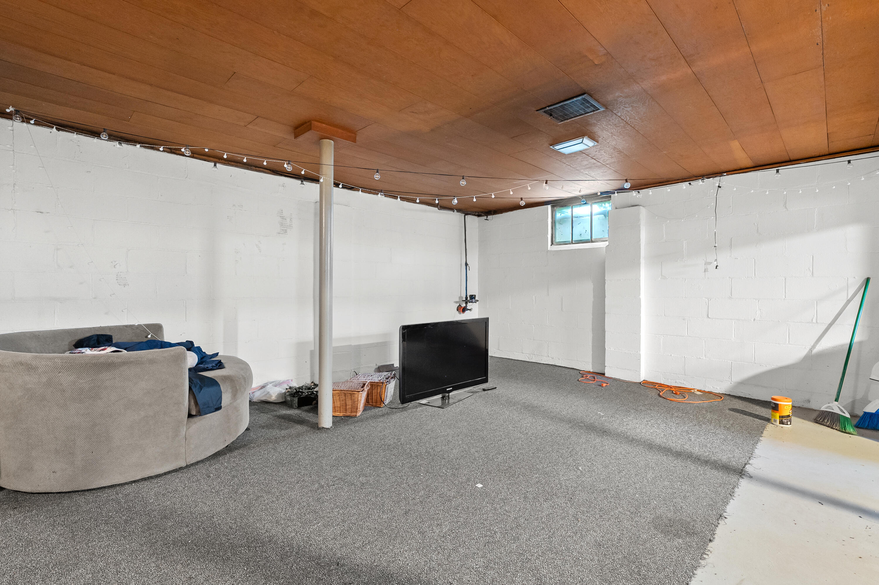 1307 Lakeway Avenue Kalamazoo MI 49001
